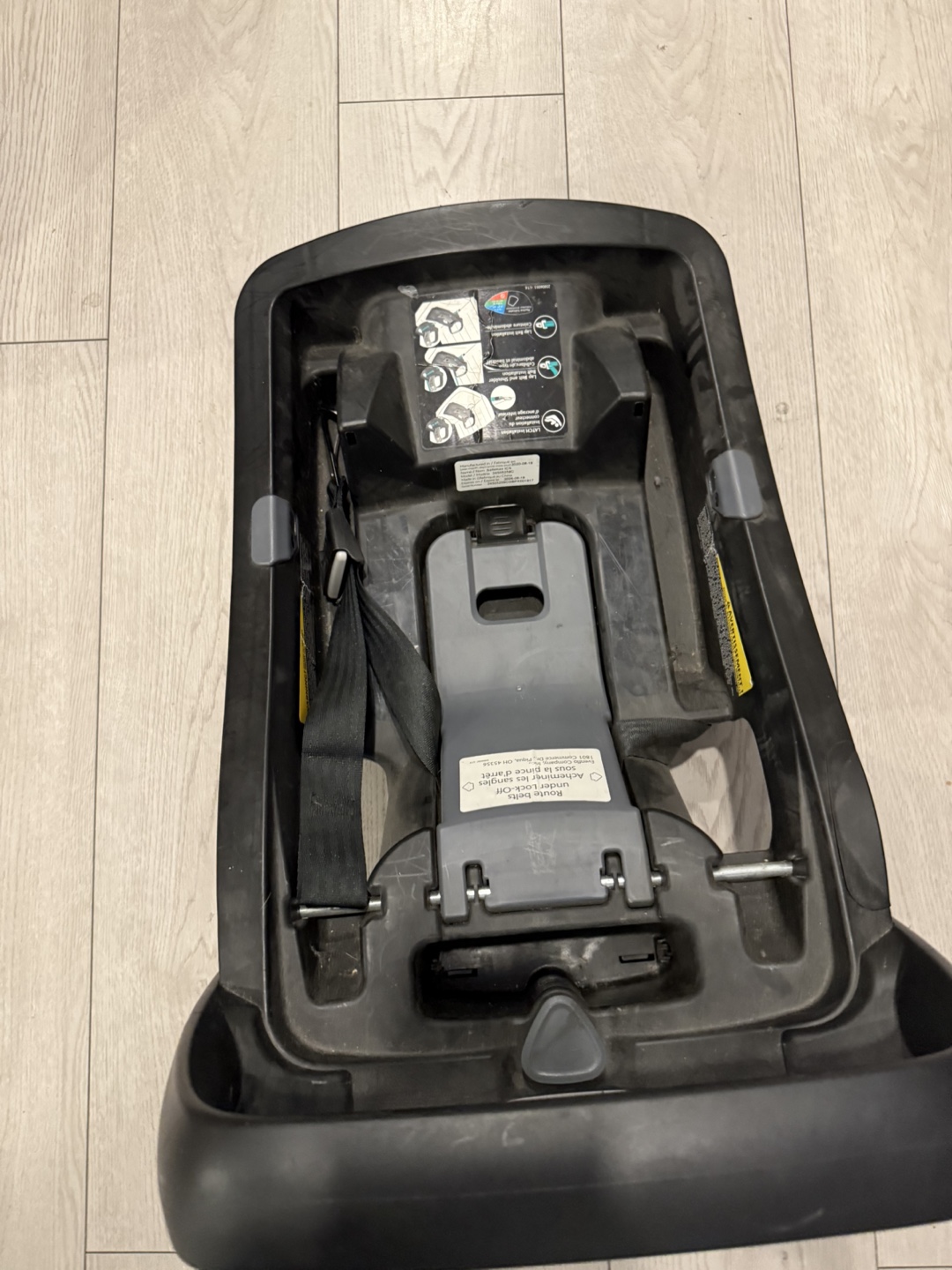 Evenflo Infant Car Seat & base - photo 5