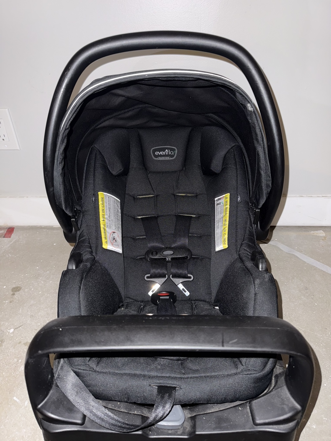 Evenflo Infant Car Seat & base - photo 3