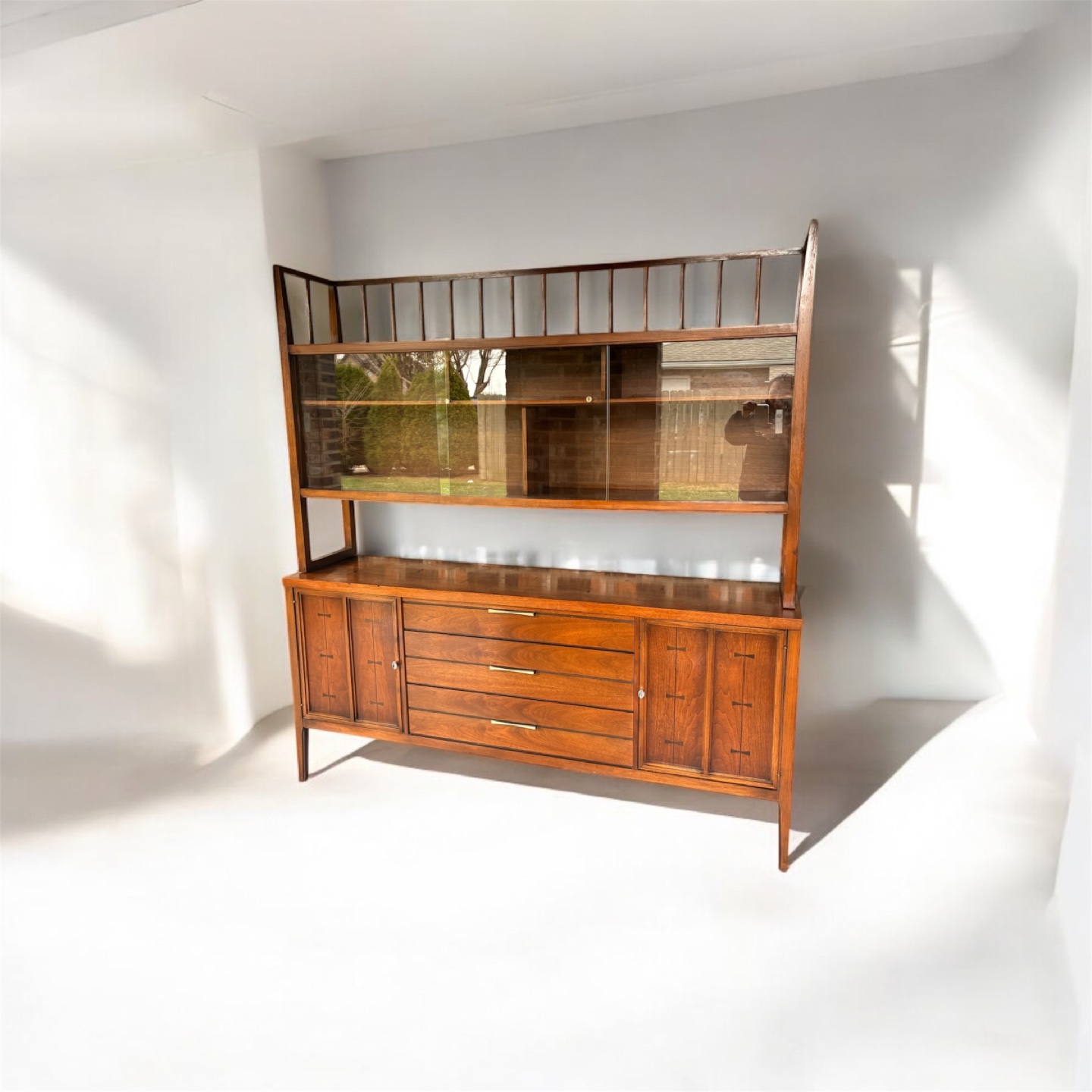 Mid-Century Modern Lane Hutch