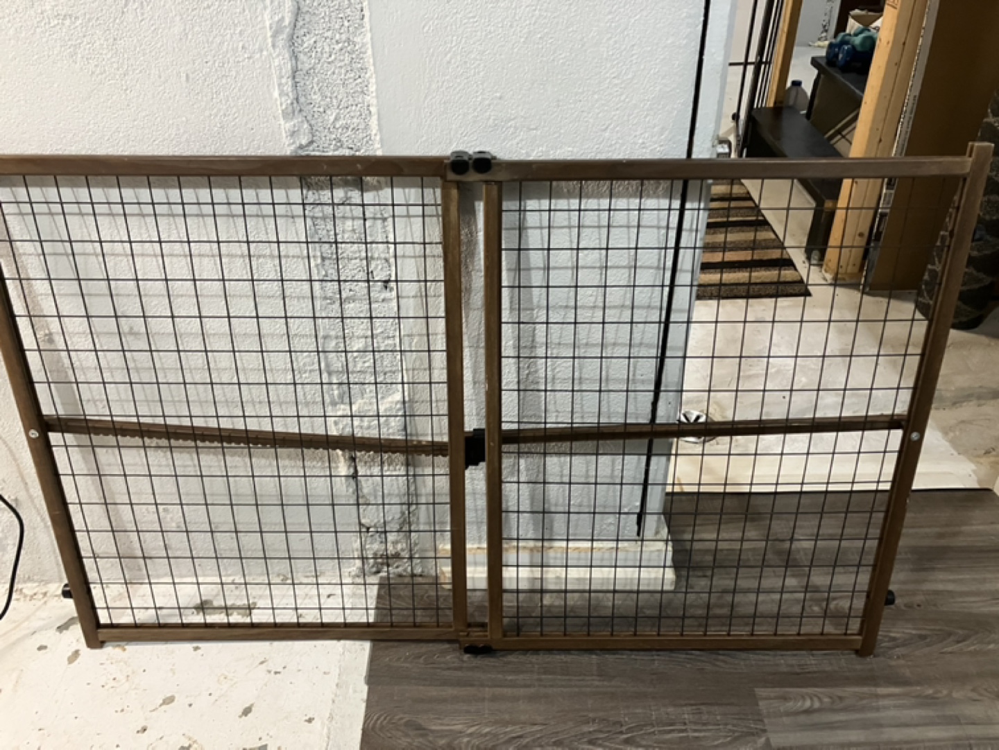 💚 Retractable wooden Pet or baby Gate - photo 4