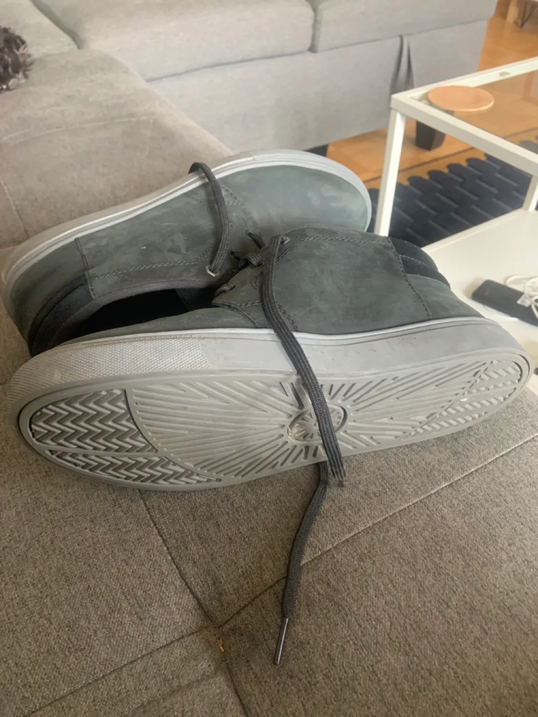 UGG Neumel Chukka Boots - Black - Size 8 image indicator(3)