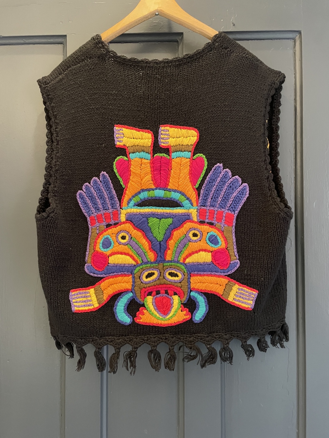 Vintage Knitted Vest with Intricate Embroidery - Size M 💚 - photo 2