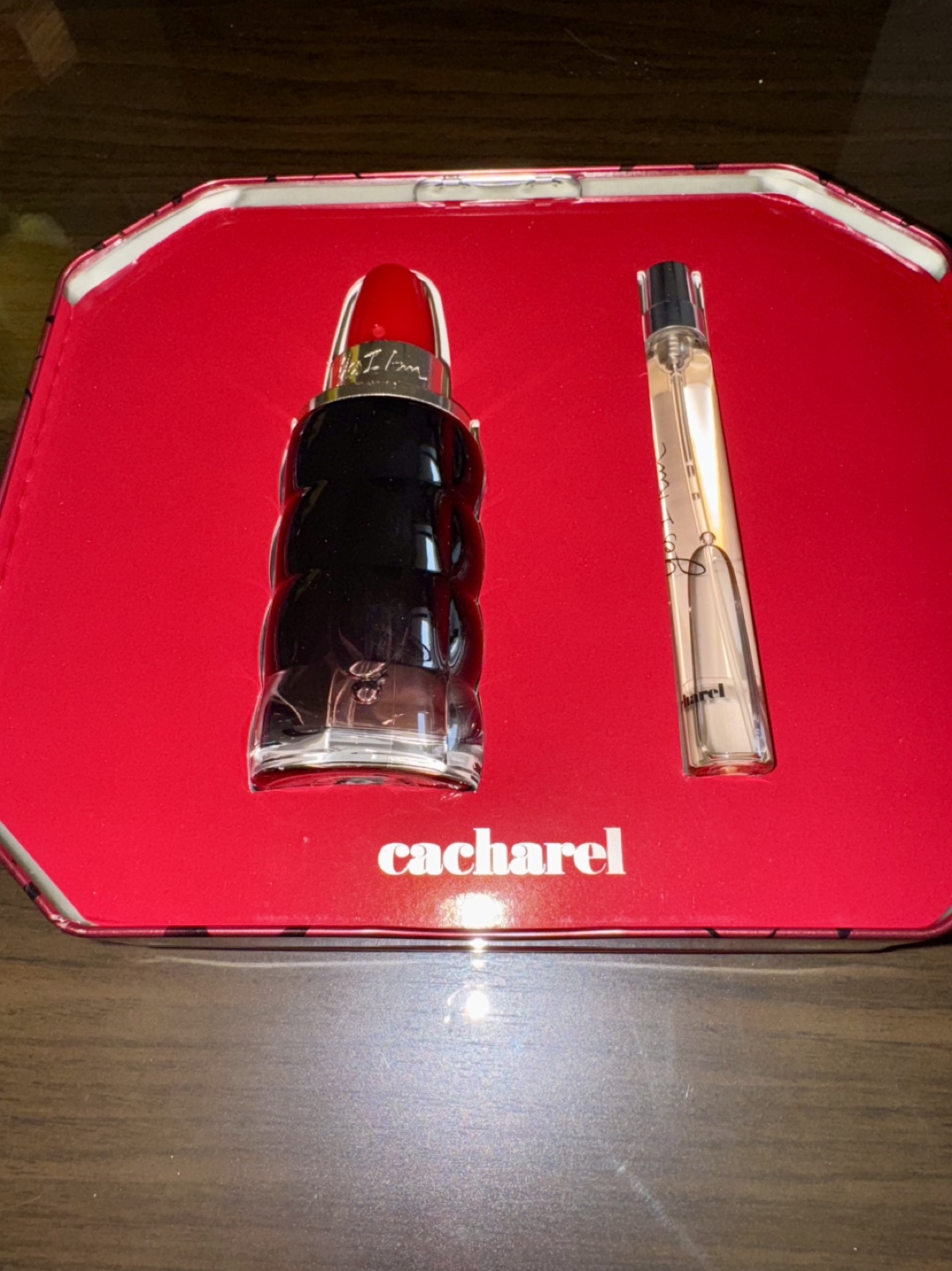 Cacharel Yes I Am Gift Set - Perfume and Rollerball - photo 4