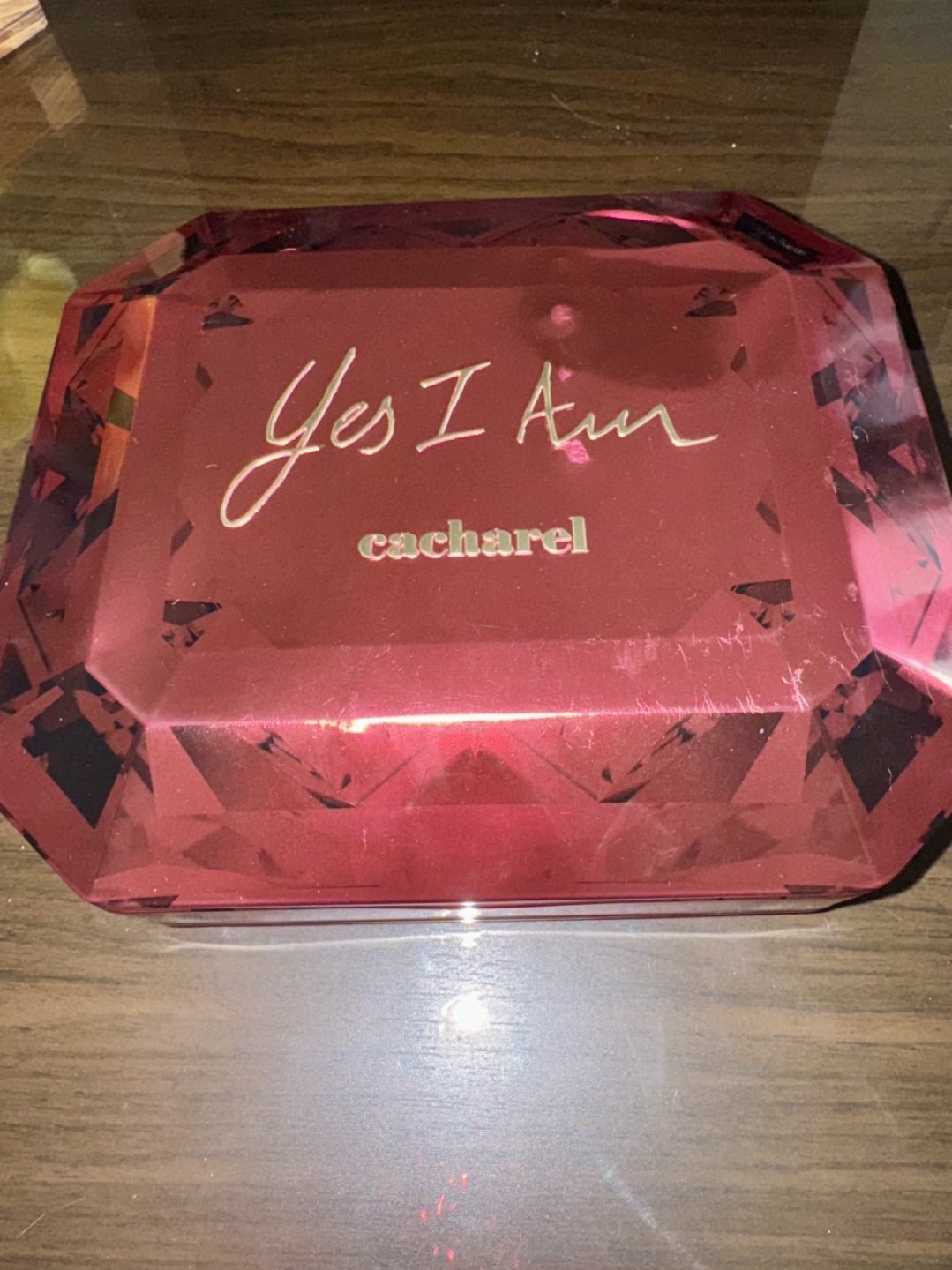 Cacharel Yes I Am Gift Set - Perfume and Rollerball - photo 2