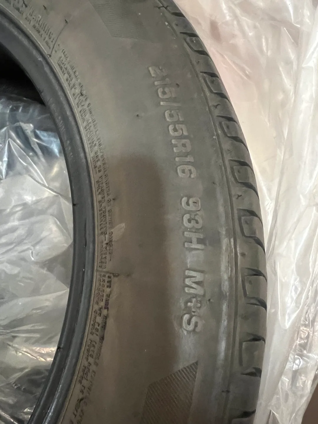 [Good Condition] 2 Tires Firestone 215/55R16 93H M+S 💚 image indicator(2)