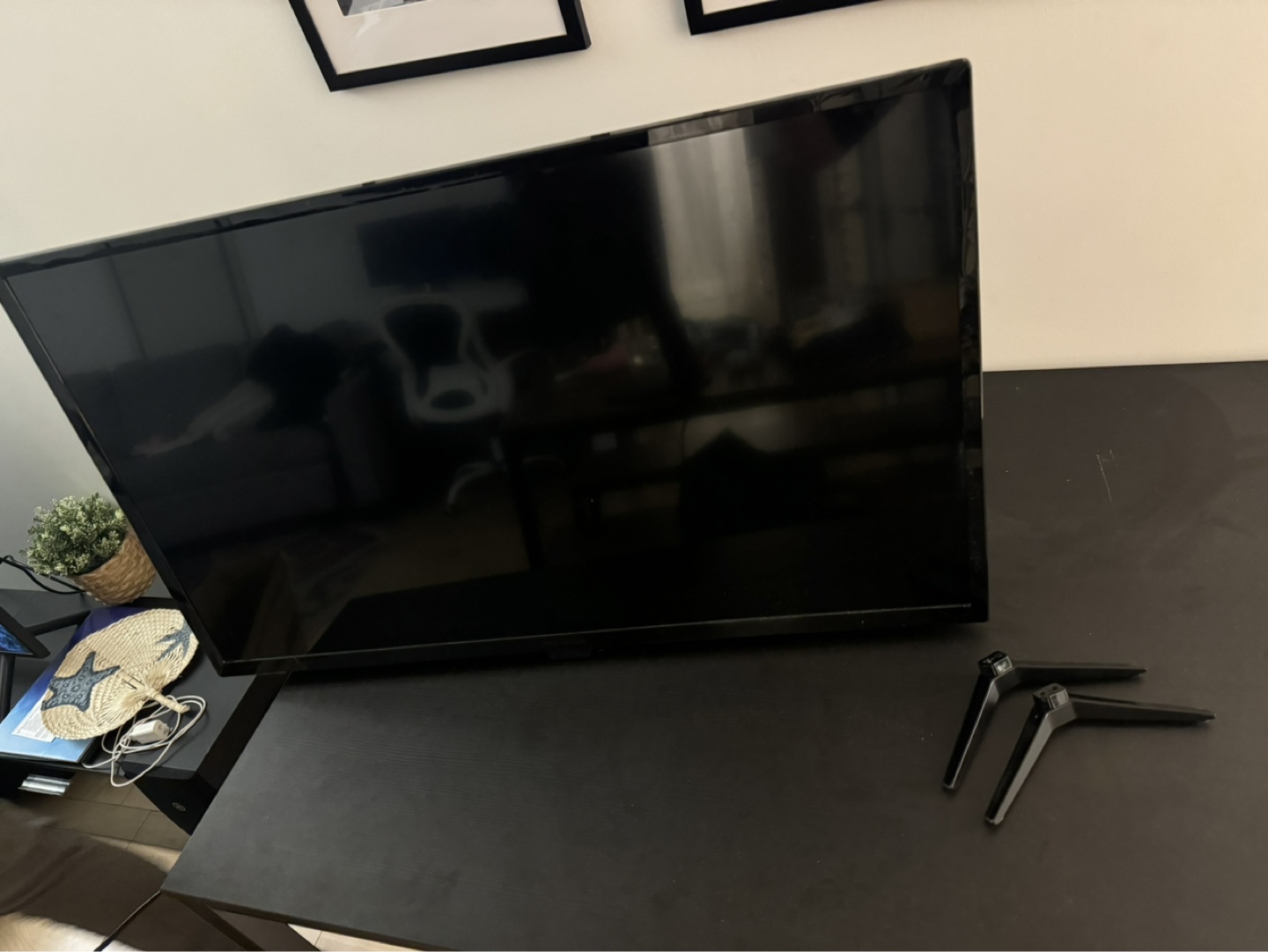 32" Sceptre LED HDTV