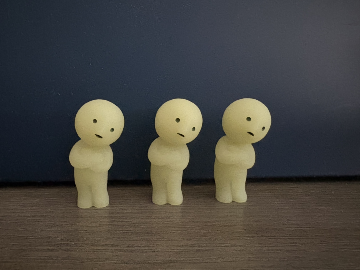 Smiski - triplet figurine