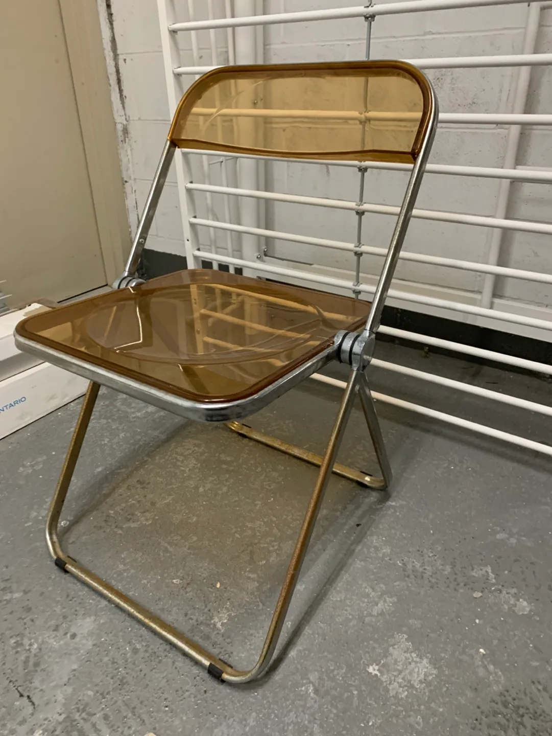 🧡Vintage 70’s Amber Acrylic Chair image indicator(5)