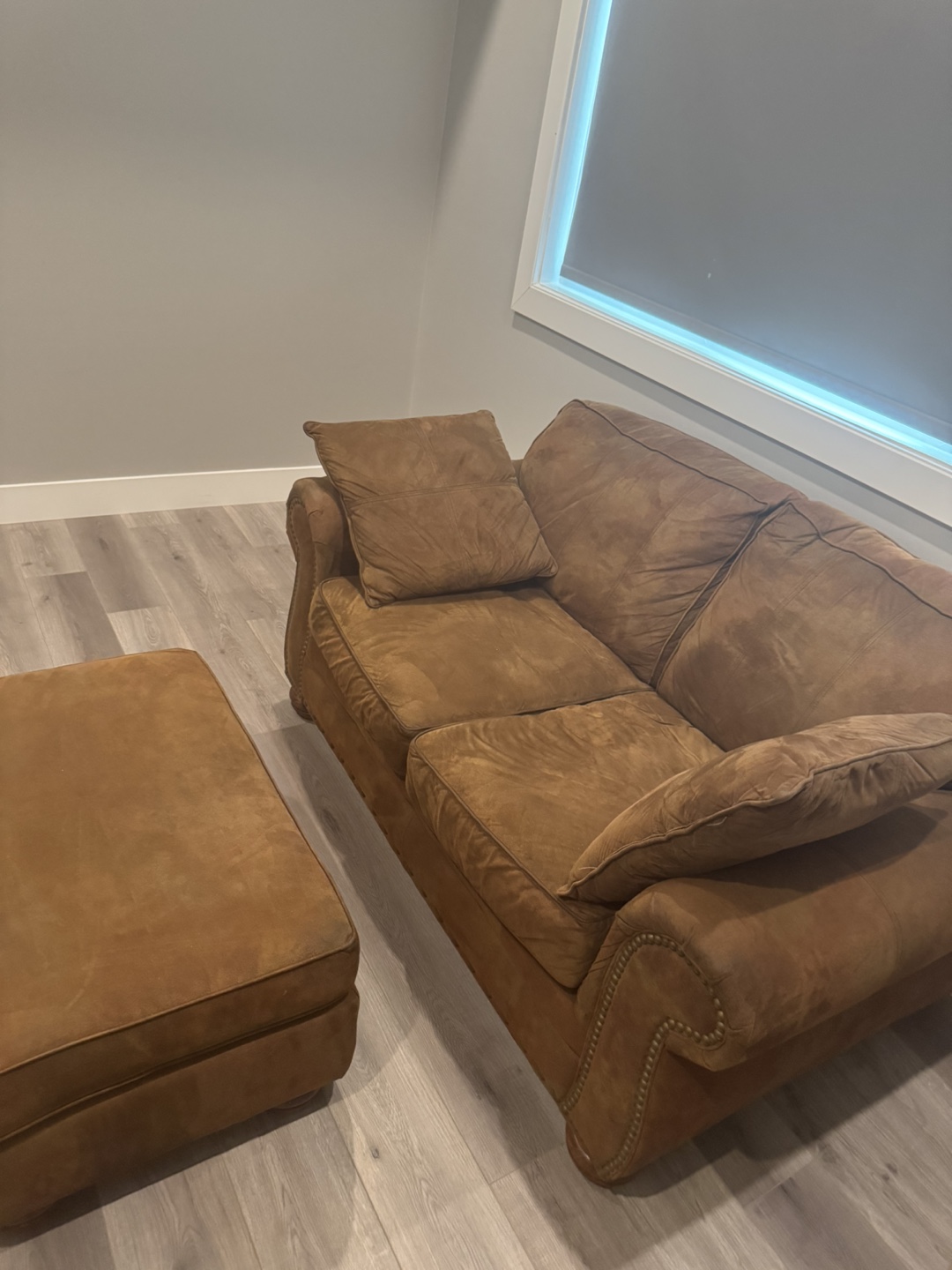 Brown Suede Loveseat and Ottoman Set - photo 3