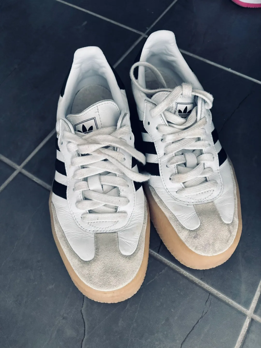 Women's Reebok Running Shoes - White and Rose Gold image indicator(5)