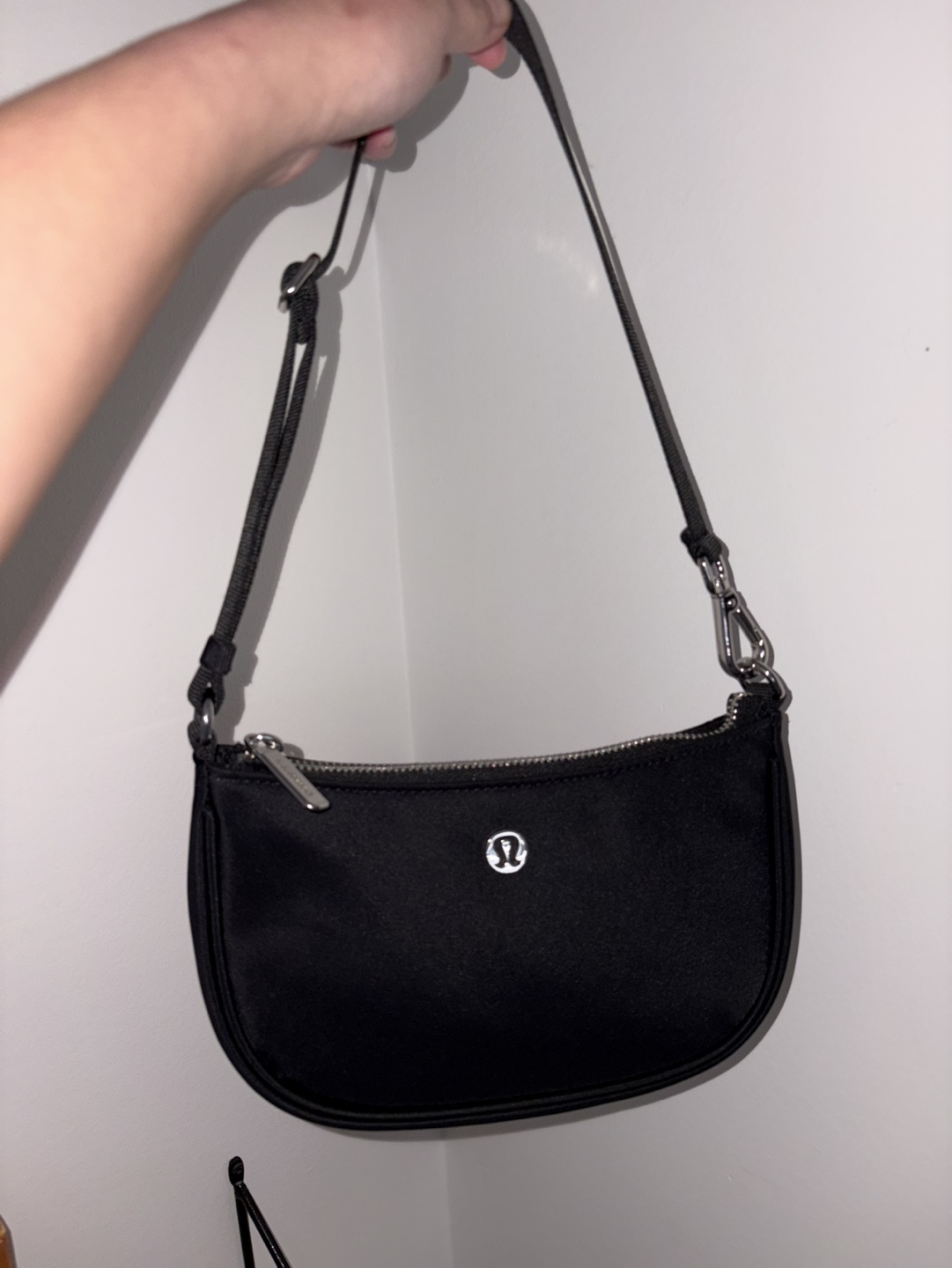 Lululemon City Essentials Mini Shoulder Bag 1L - Black