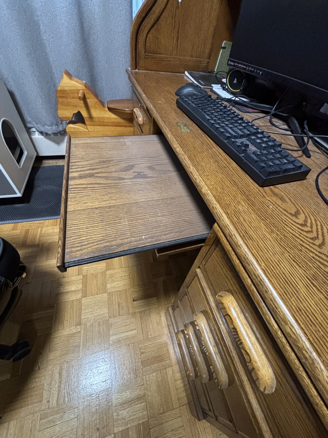Vintage Roll Top Desk - Solid oak Wood-Needs to go! - photo 4