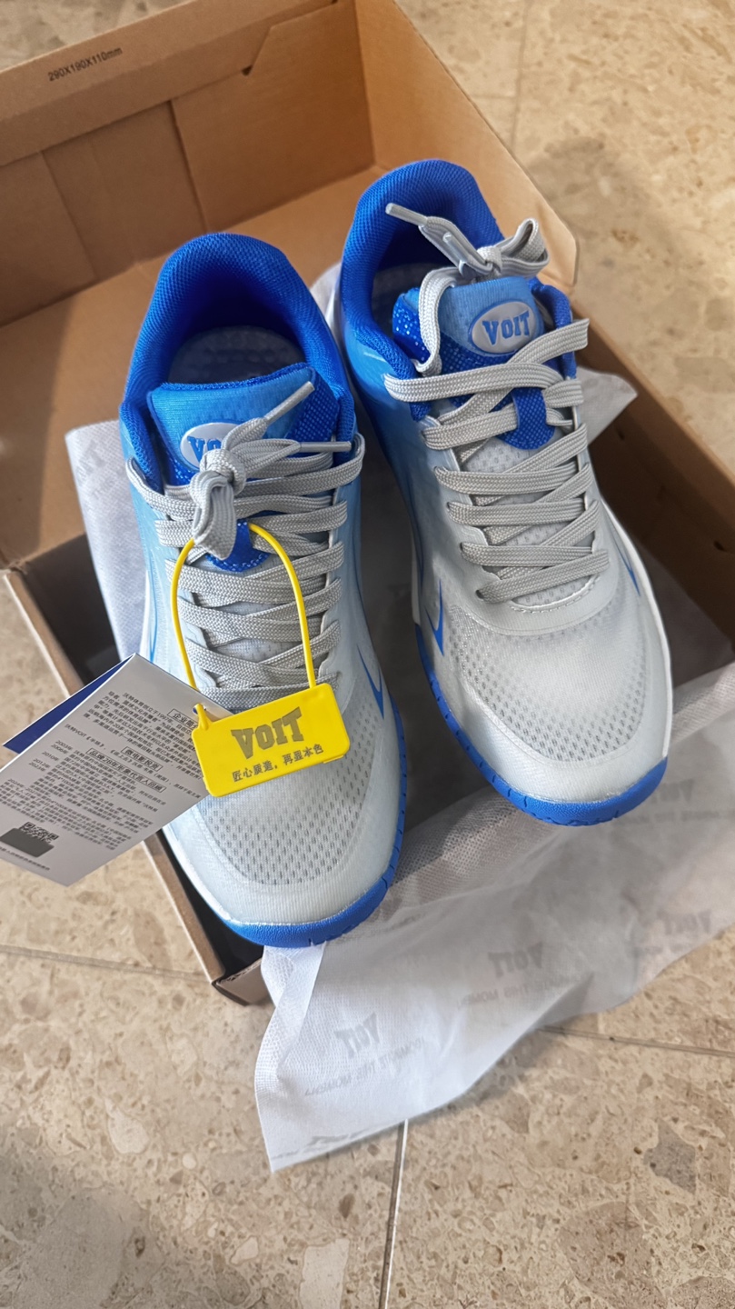 Brand new Voit running Shoes - Size (7.5)