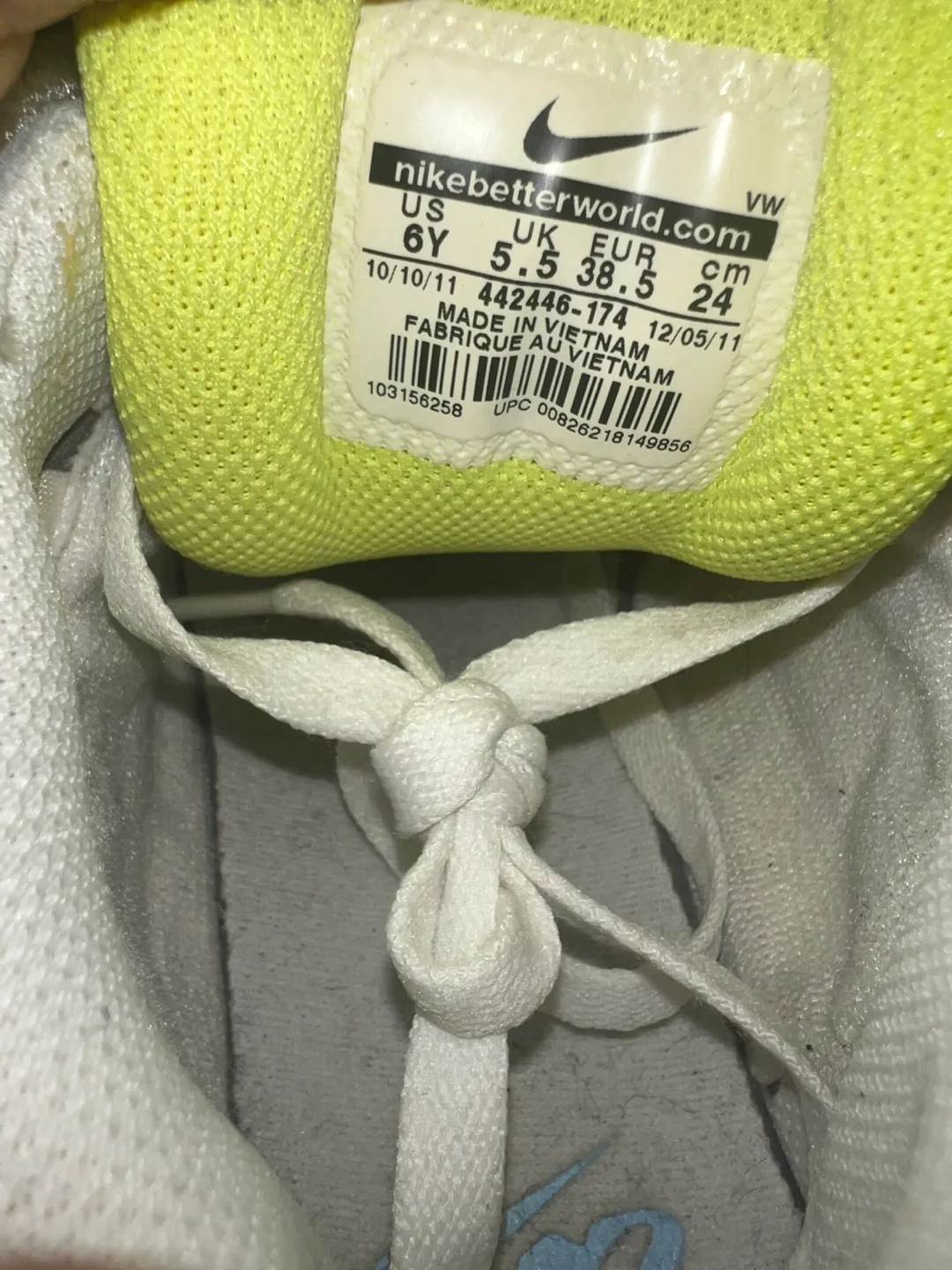Nike 6.0 Air Mogan Mid 2  - Size Youth 6💚 image indicator(6)