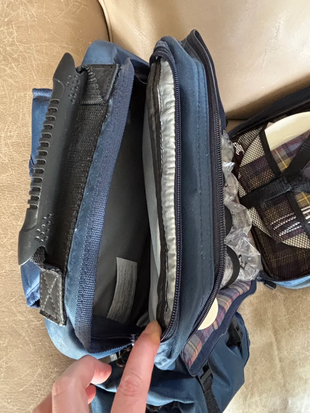 Deluxe Picnic Wine Backpack image indicator(4)