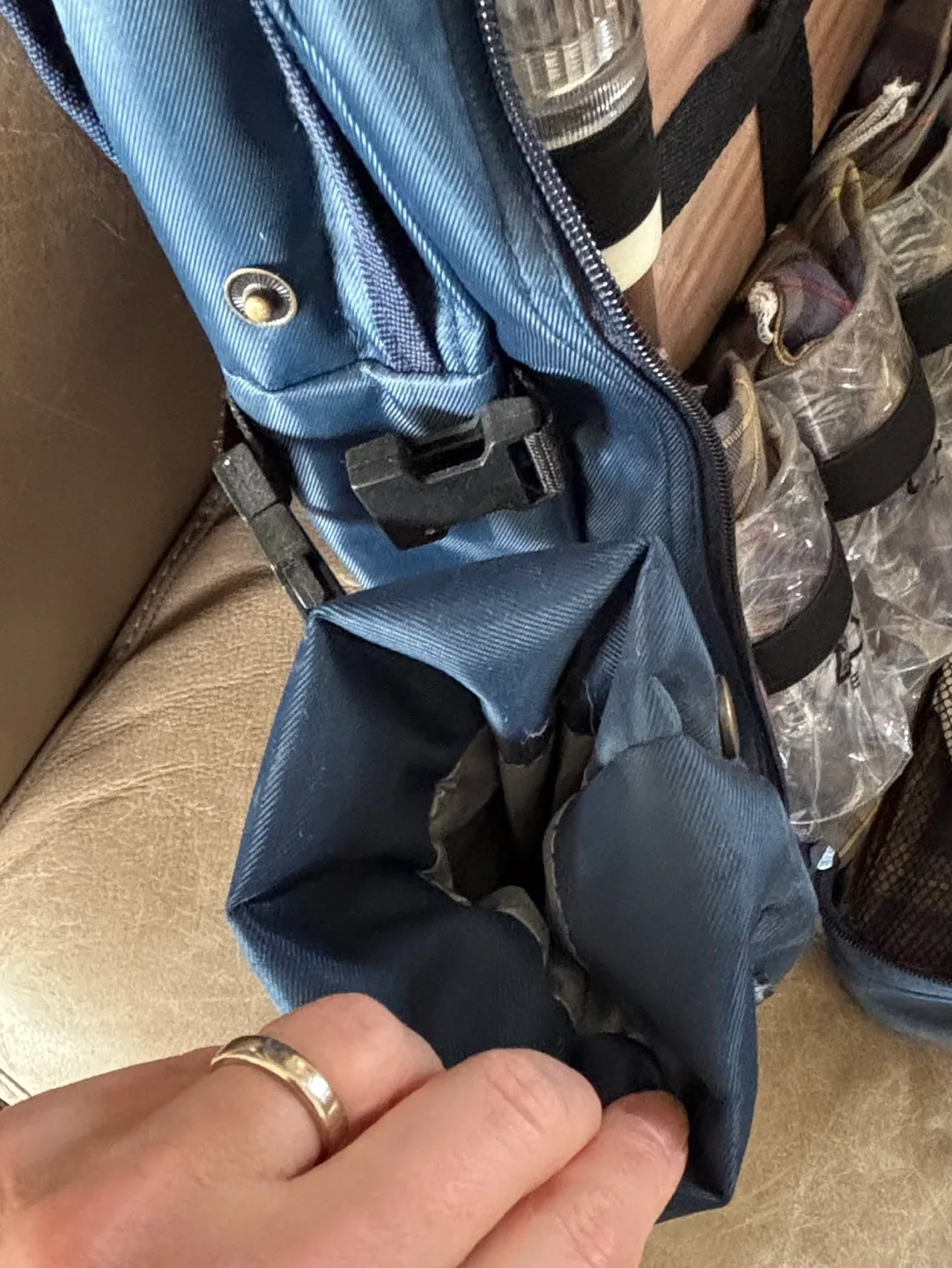 Deluxe Picnic Wine Backpack image indicator(3)