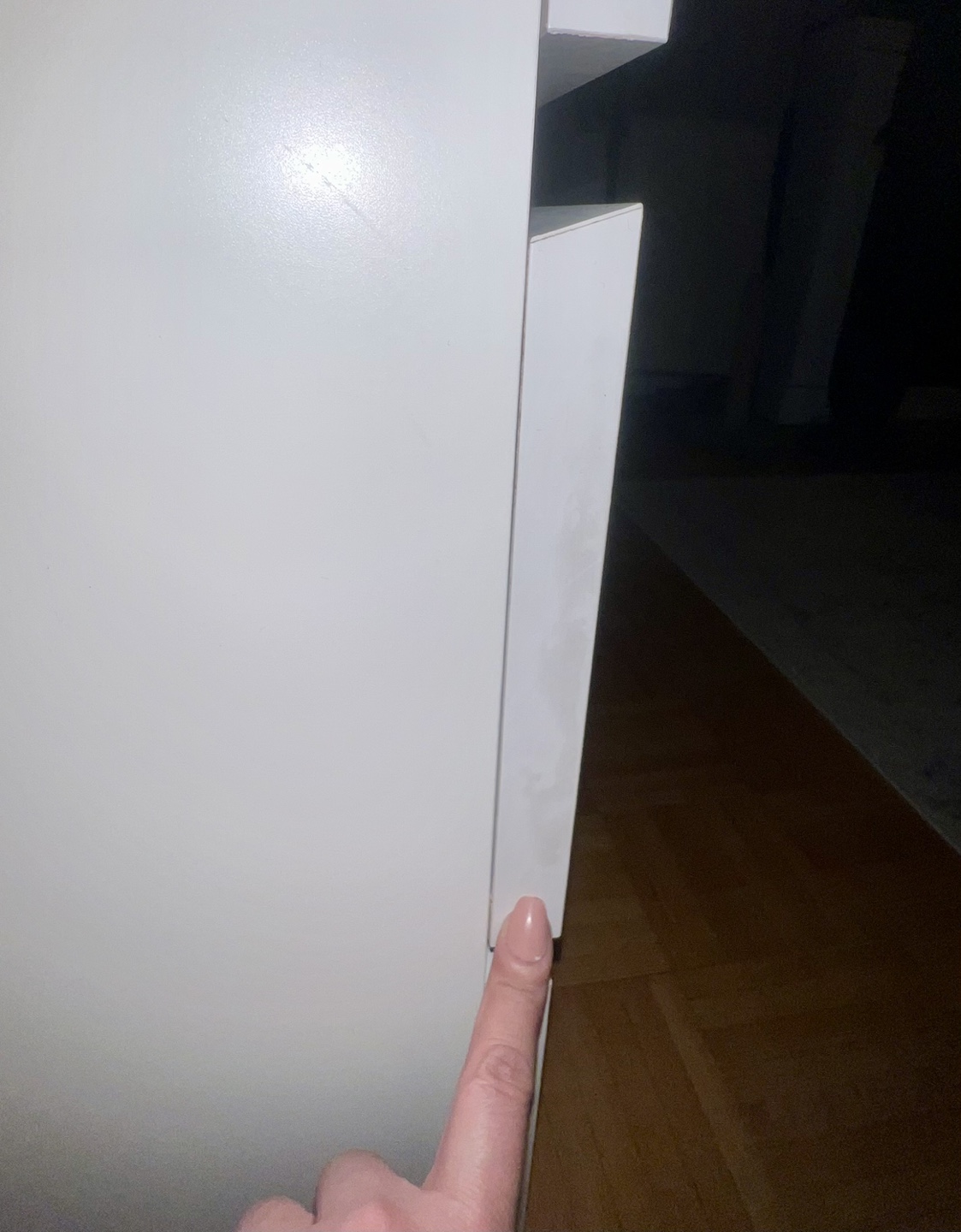 **USED 4-DRAWR DRESSER IN WHITE** - photo 5