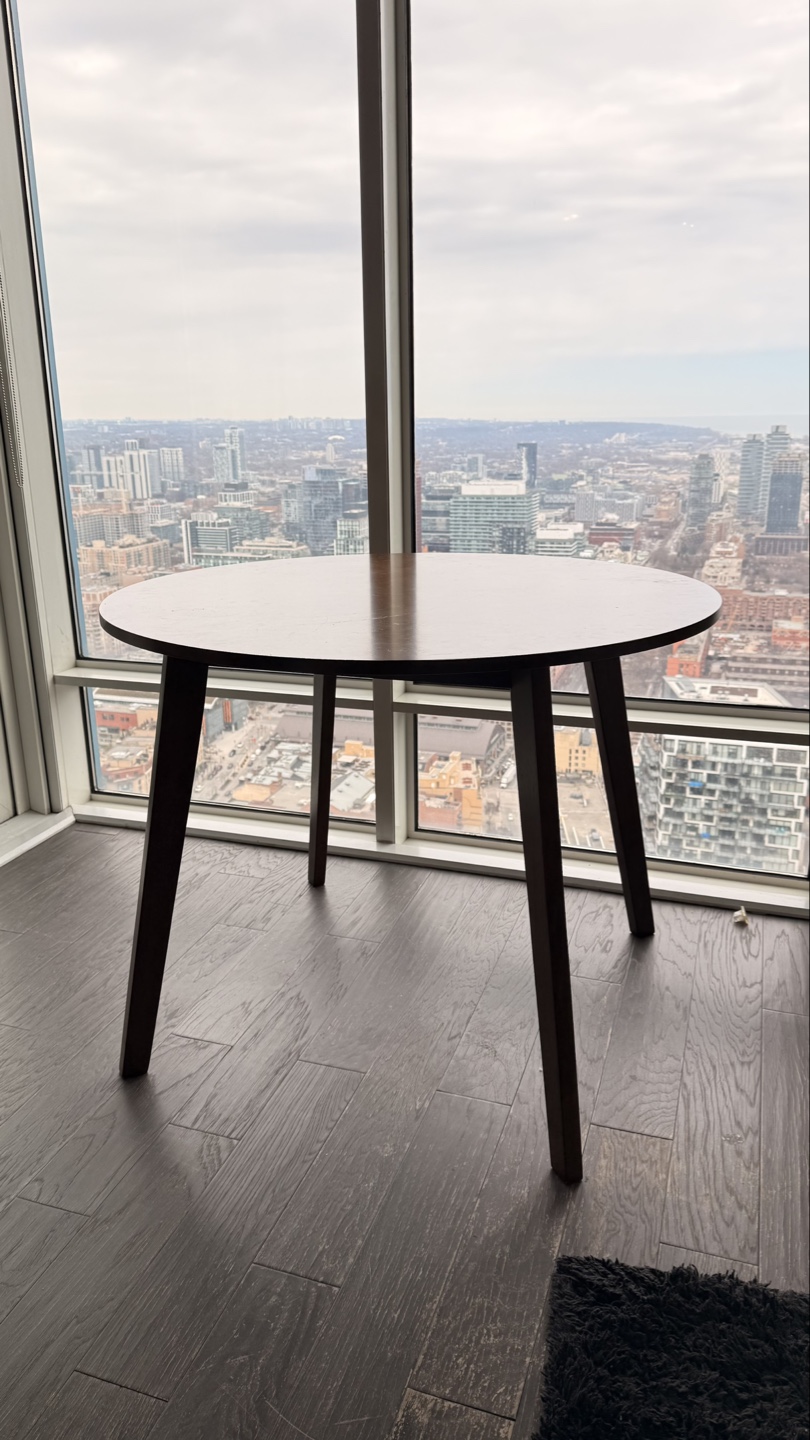 Mid-Century Modern Round Dining Table