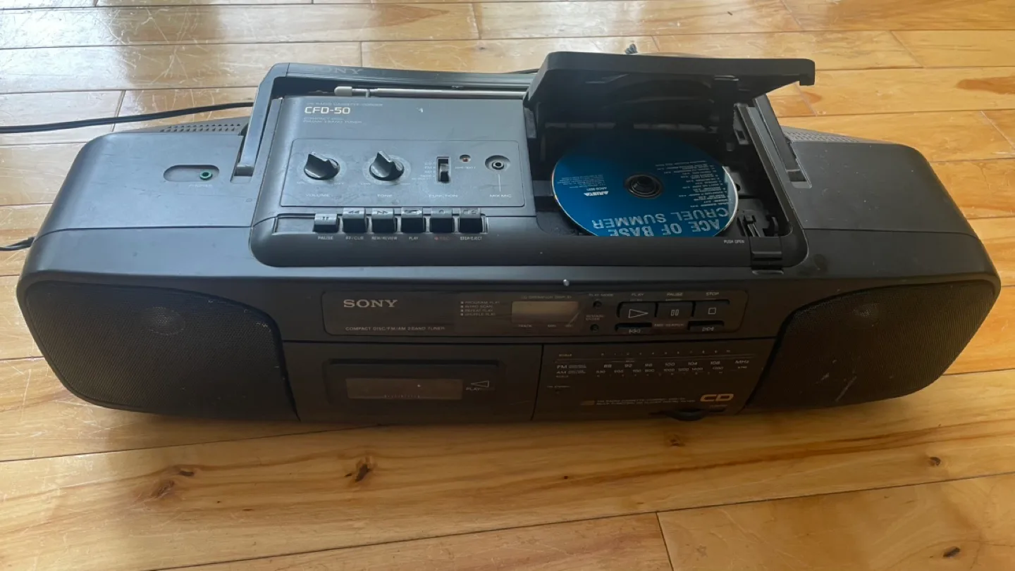 Vintage Sony CFD-S90 Boombox CD Player Cassette Recorder image indicator(2)