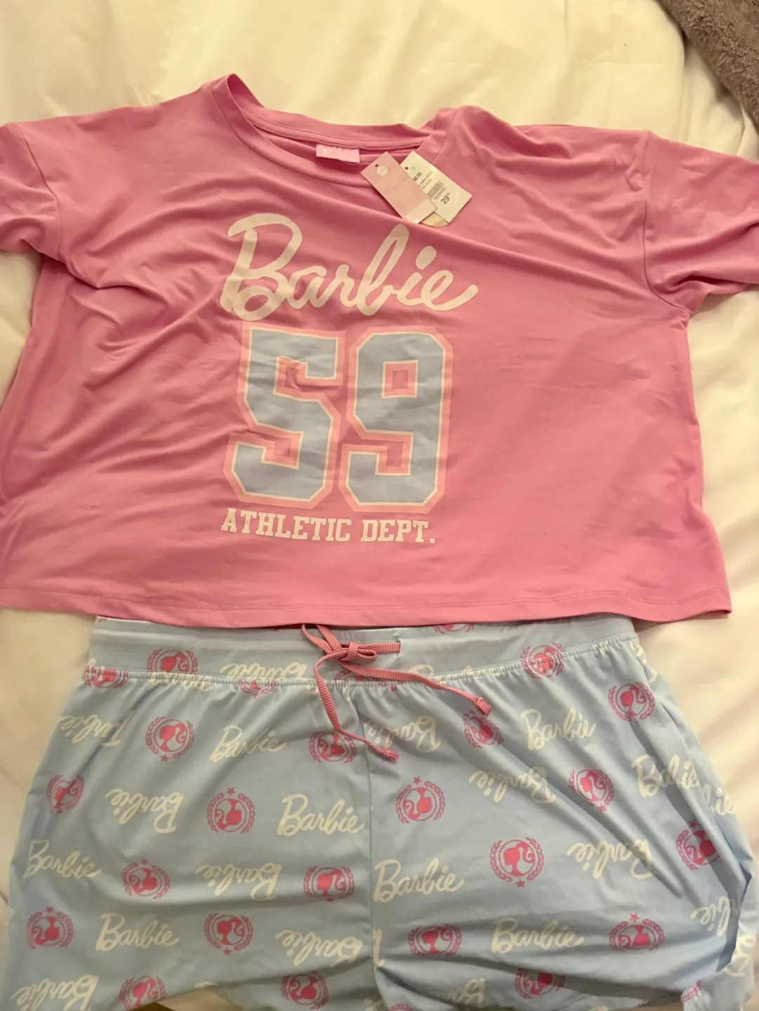 Women's Sanrio Character Pajama Sets image indicator(6)