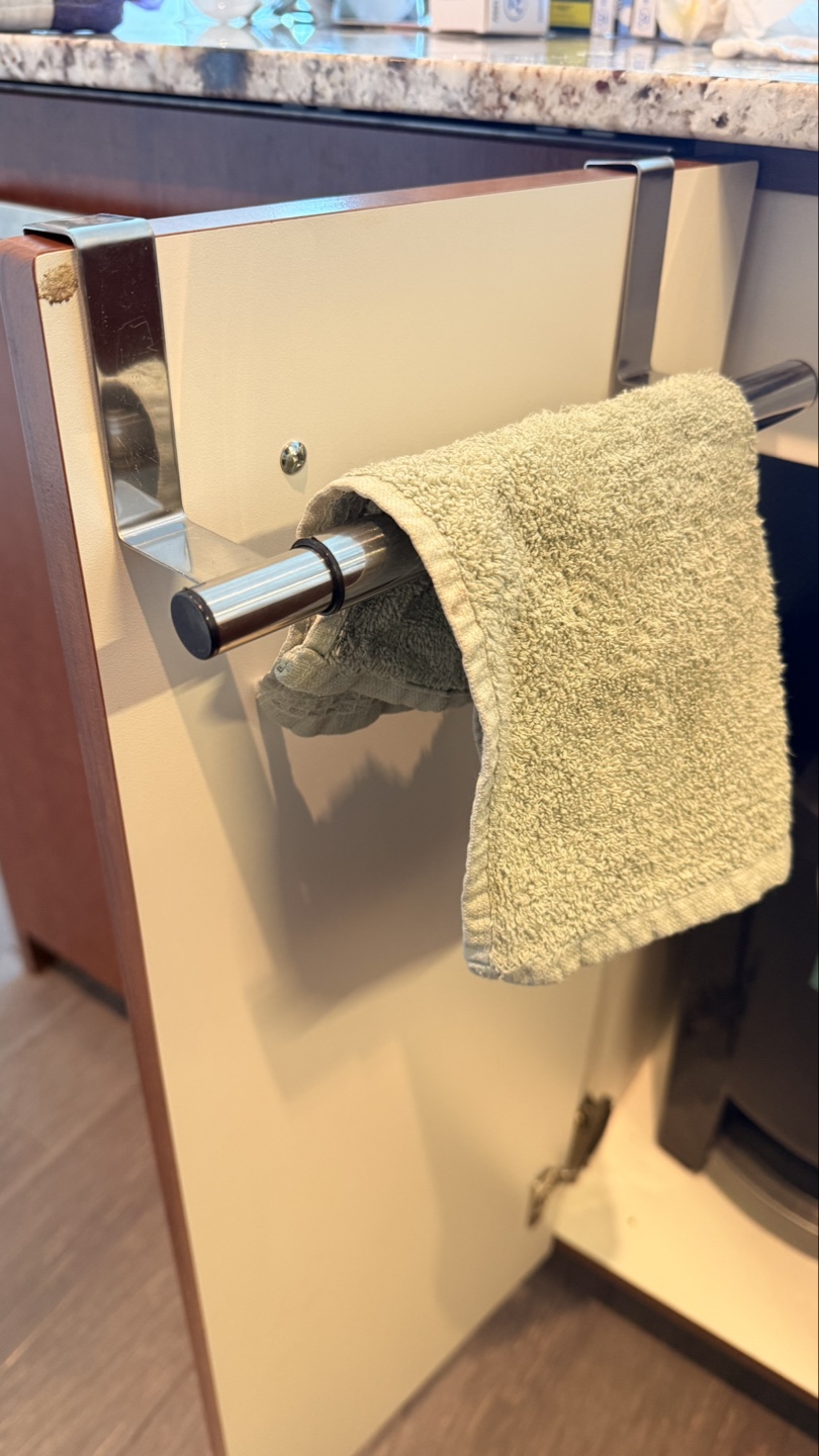 Over-the-Cabinet Towel Rack | 5$ - photo 3