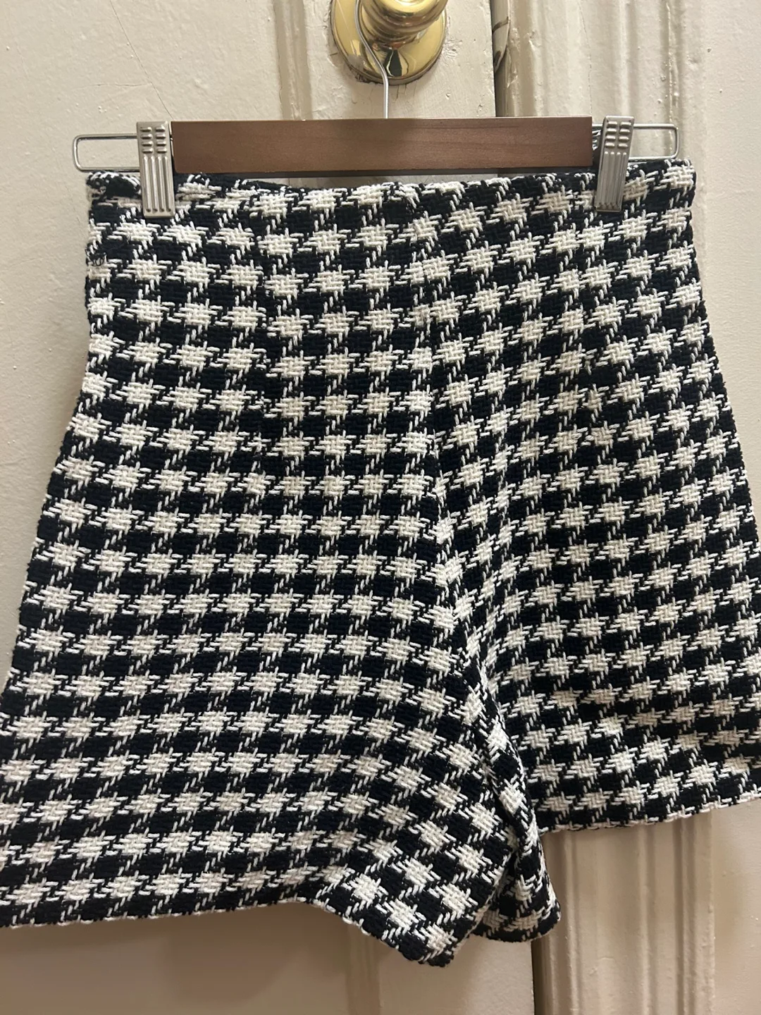 Zara Black and White Houndstooth Shorts image indicator(3)