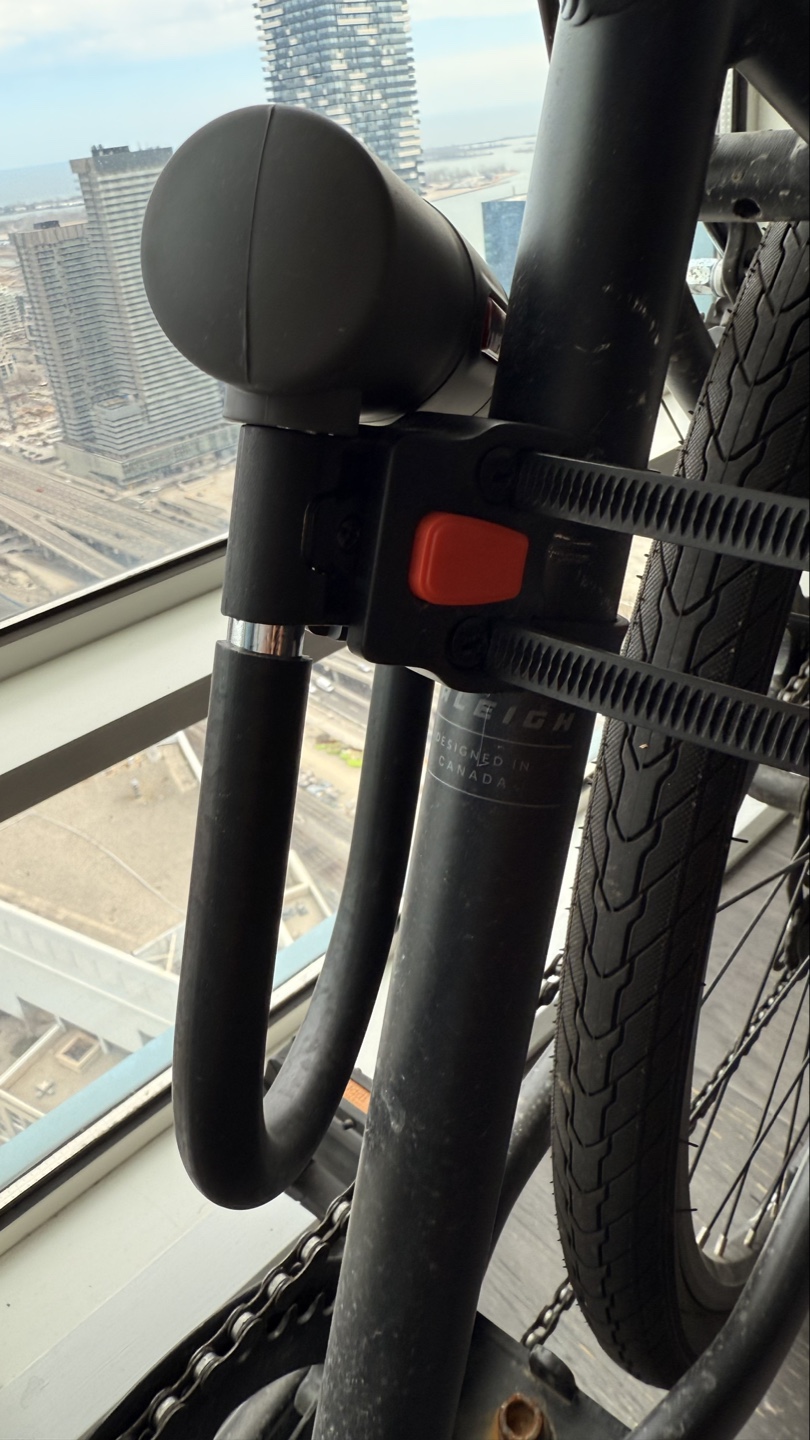 Raleigh Hybrid Bike +  | $400 (Worth $905+) - photo 4