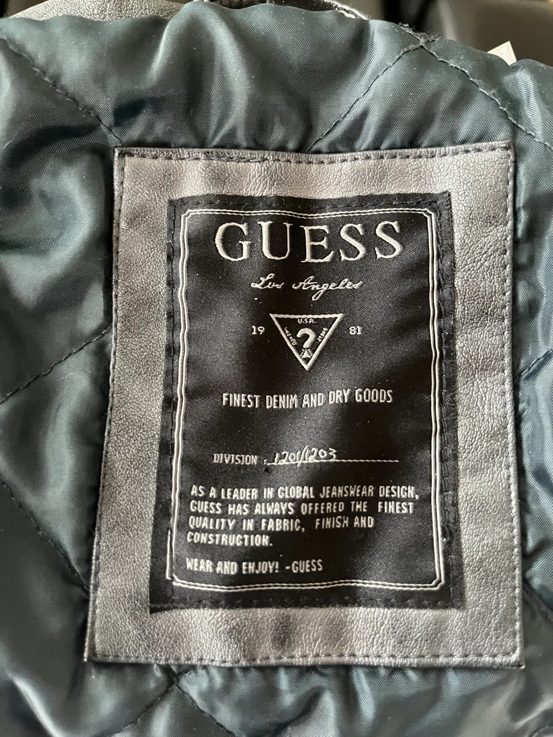 Guess Black Leather Jacket with Belt image indicator(5)