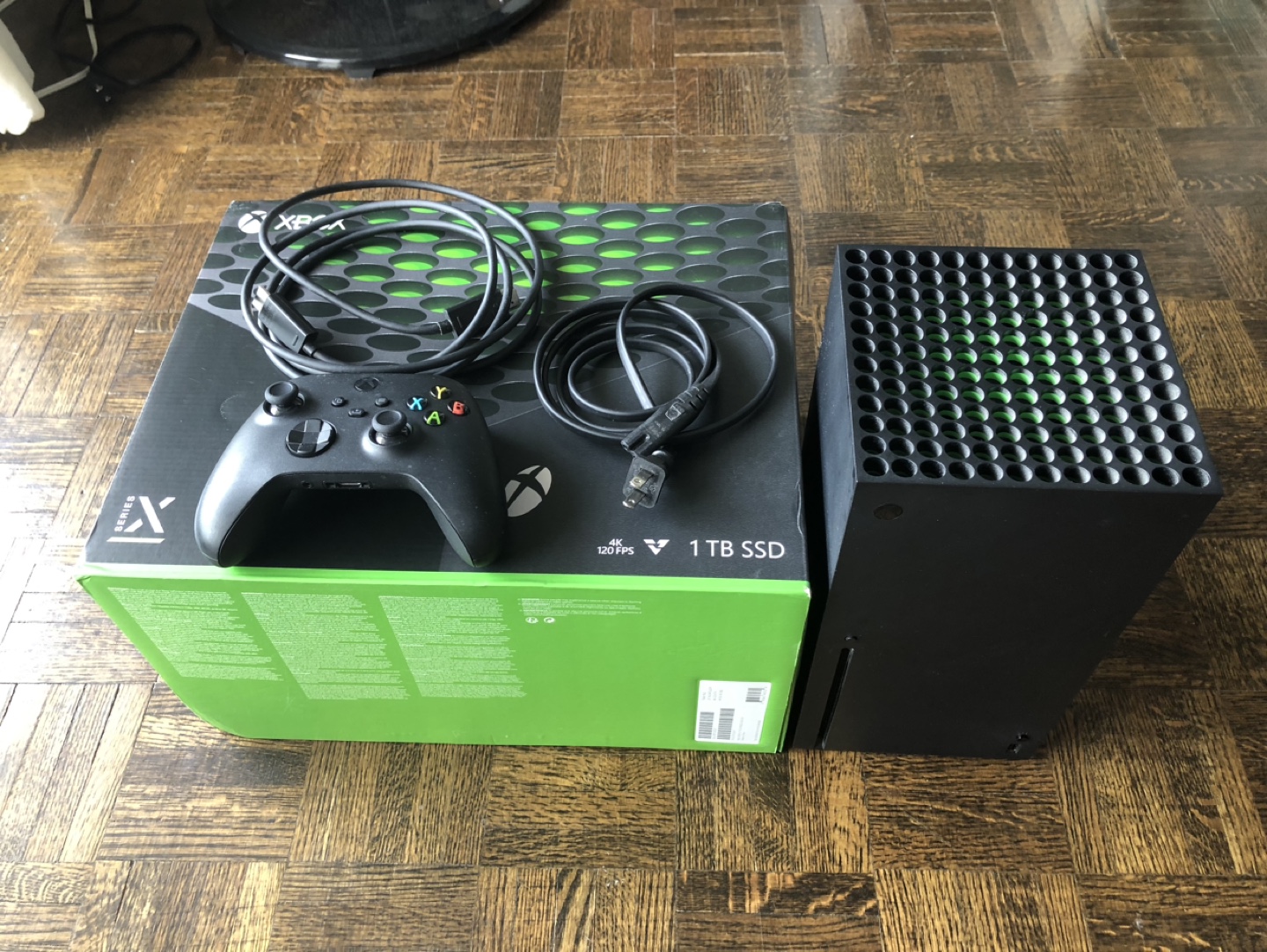 Xbox Series X 1TB Console with Controller and Cables - photo 2