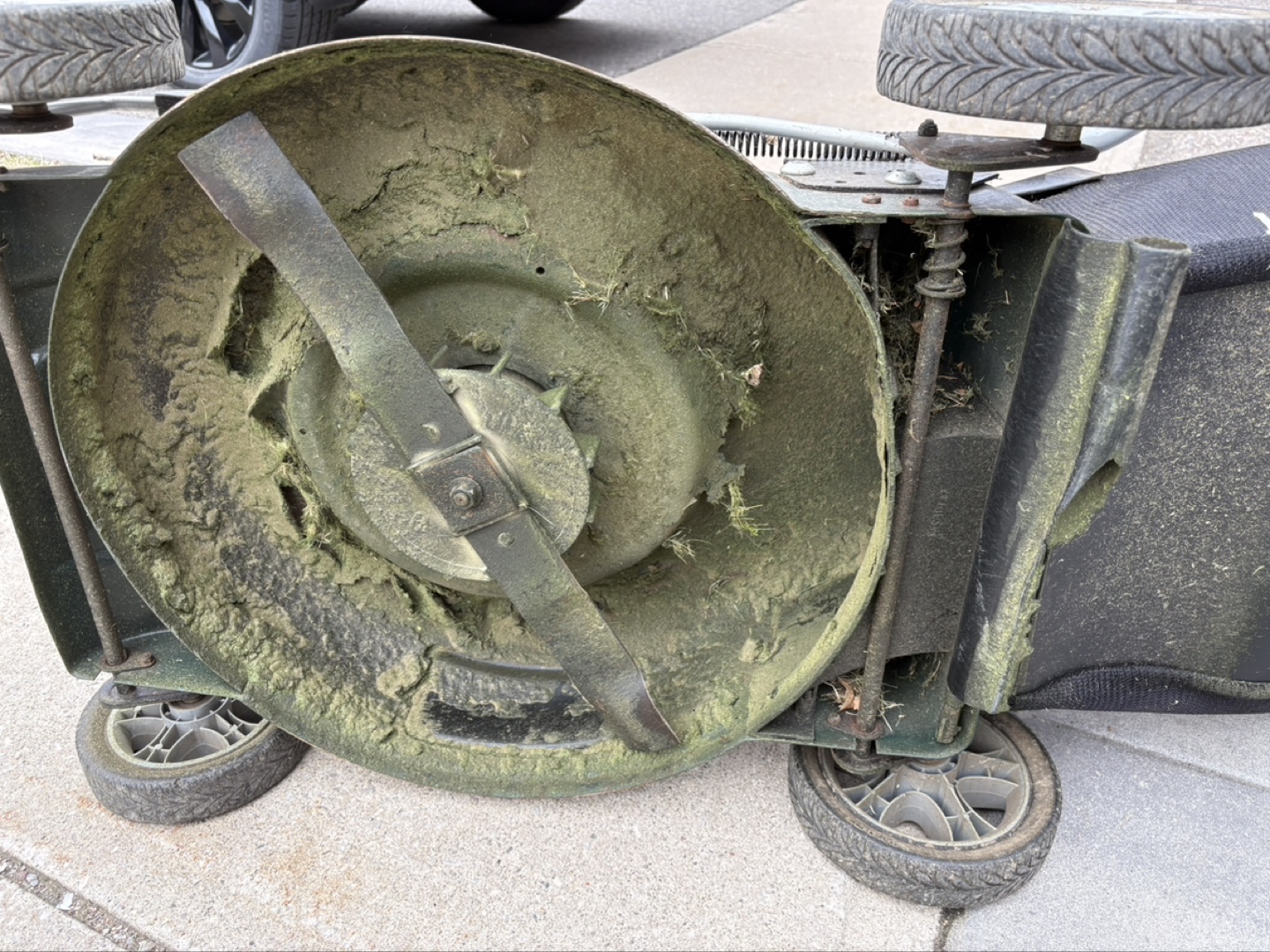 Yardworks 20" 3-in-1 Electric Lawn Mower & String Trimmer - photo 2