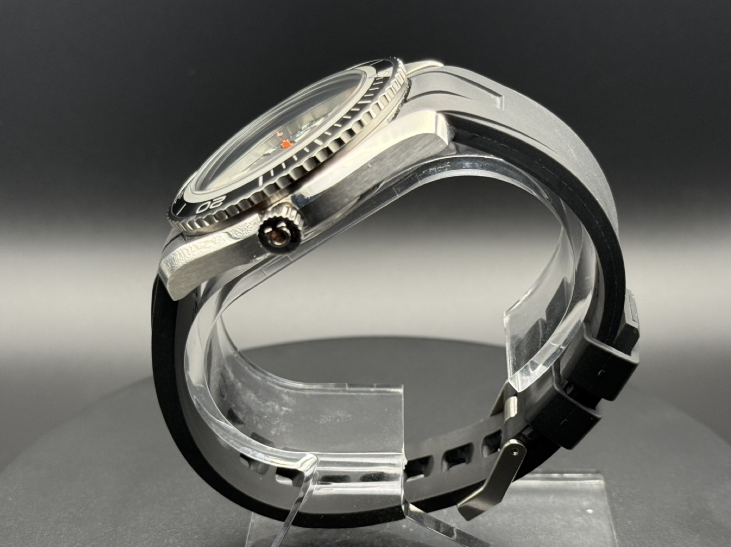 Omega Seamaster Planet Ocean Casino Royale Limited Edition Watch - photo 2