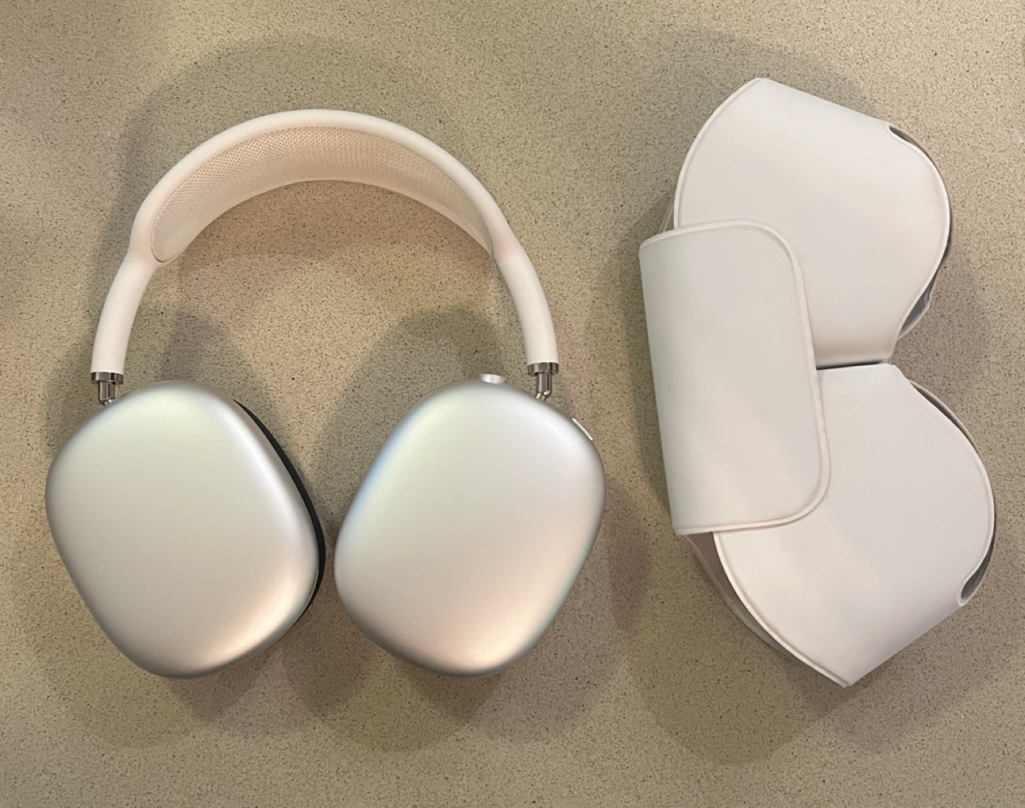 Apple AirPods Max Headphones with Case - Silver