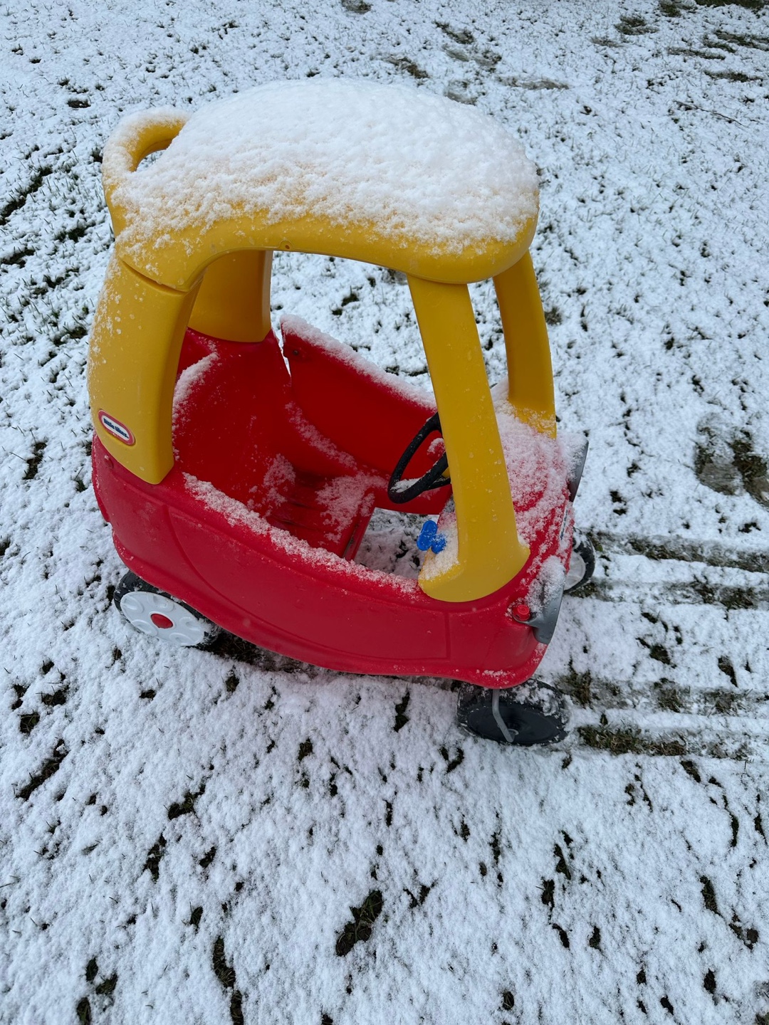 Little Tikes Cozy Coupe Ride-On Car - photo 4
