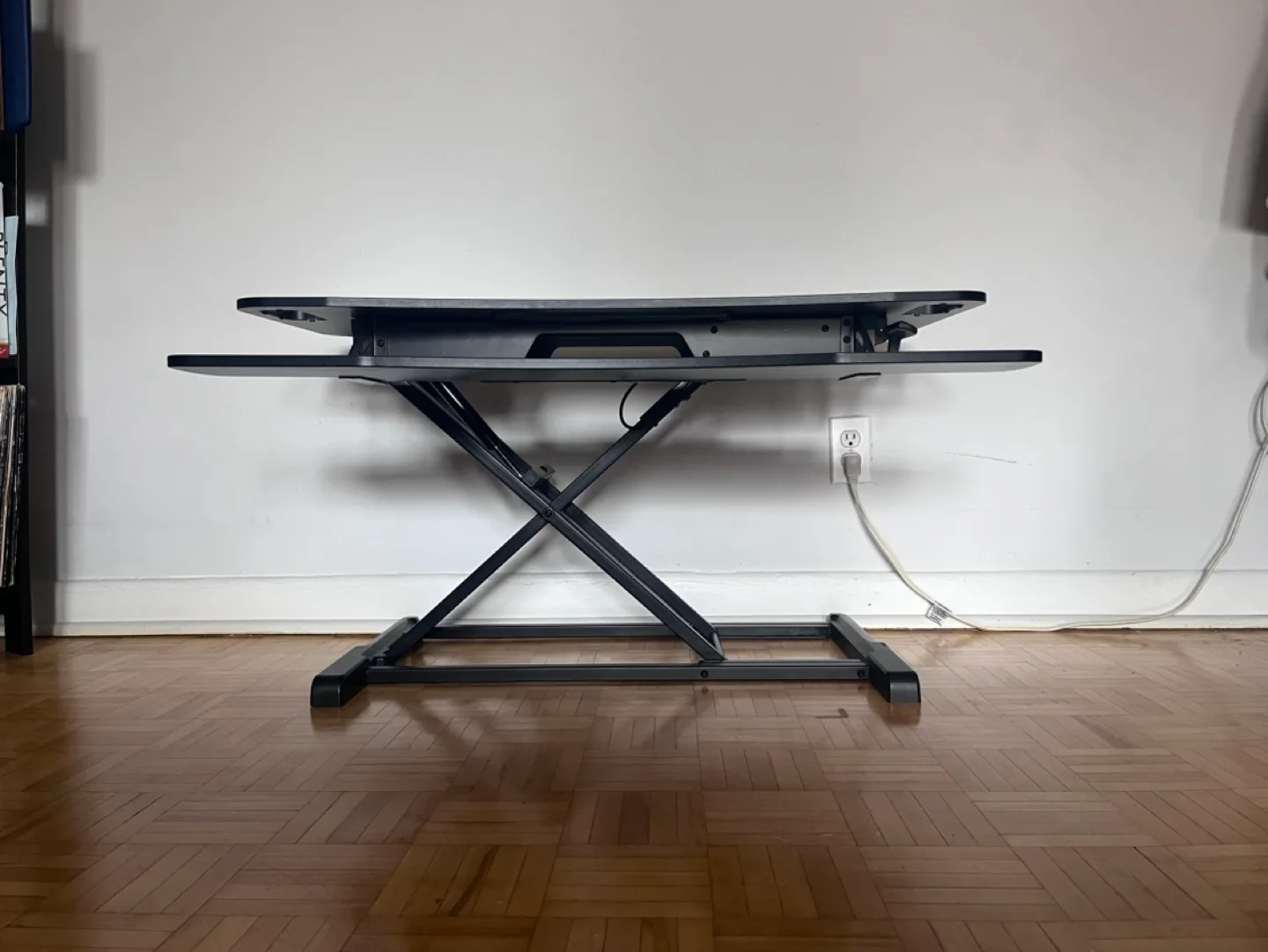 💚 Black Stand-Up Desk Converter image indicator(6)