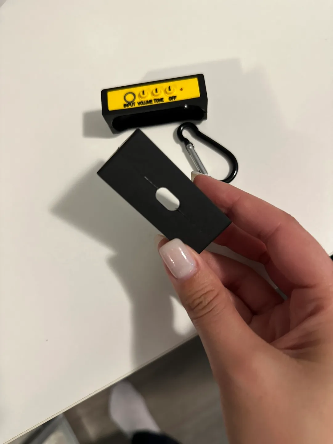 Marshall Airpods 3 Case image indicator(2)