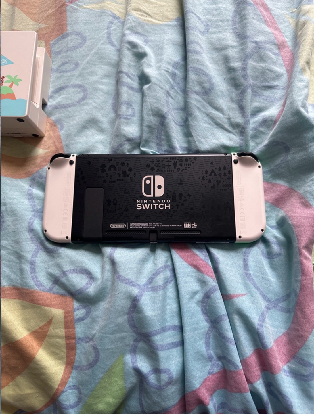 Nintendo Switch Animal Crossing Special Edition Console - photo 2