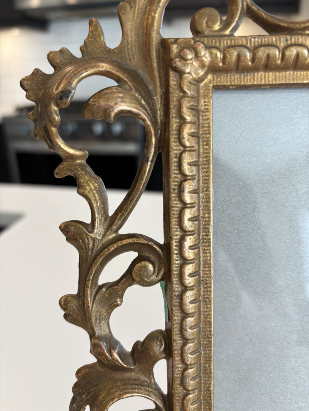 Antique Cast Metal Picture Frame w/ Stand For Sale - photo 3