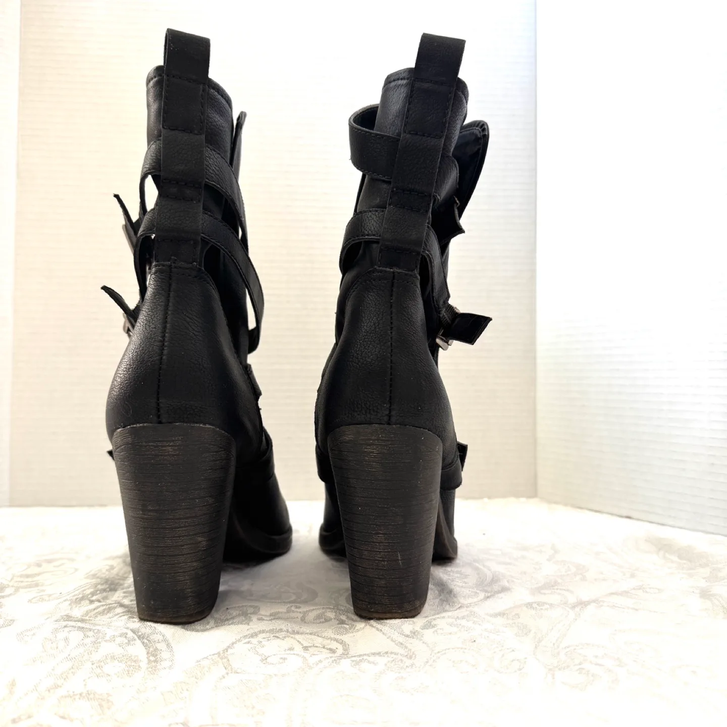 Black vegan leather ladies boots mid calf length, size 8.5M image indicator(4)