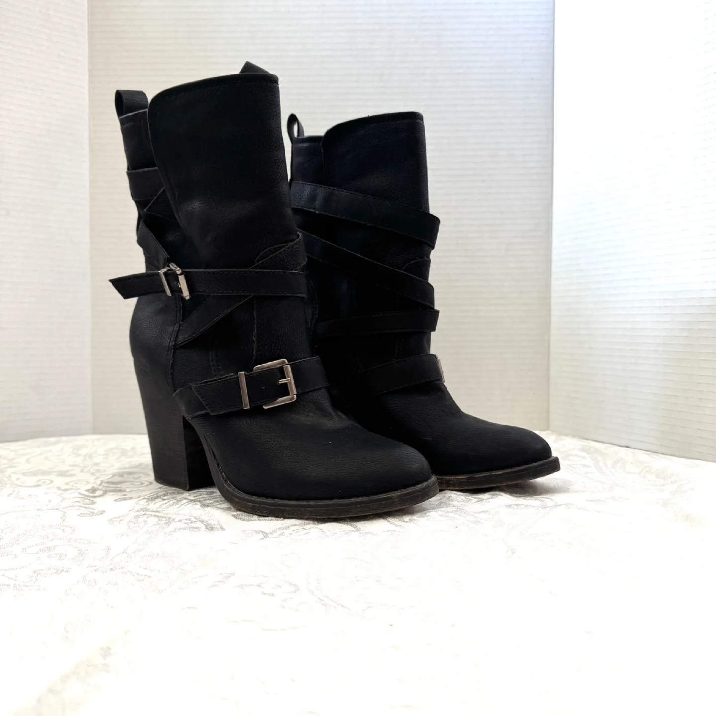 Black vegan leather ladies boots mid calf length, size 8.5M image indicator(5)