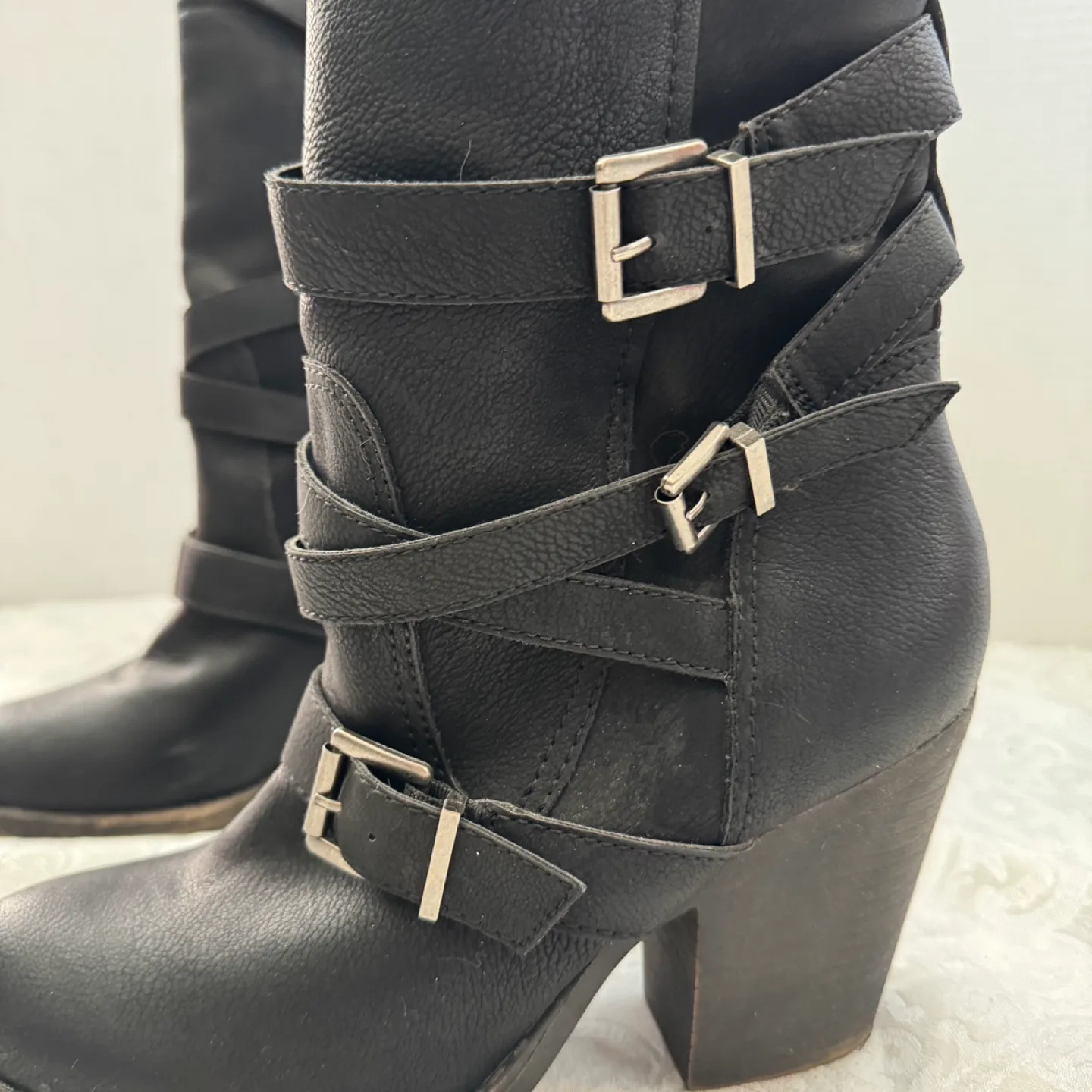 Black vegan leather ladies boots mid calf length, size 8.5M image indicator(8)