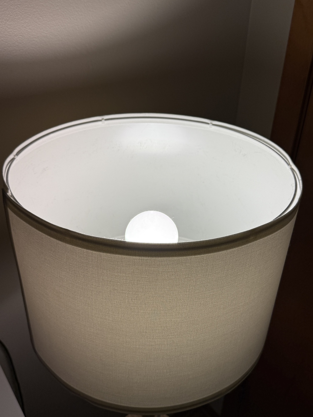 Mid-Century Modern Tripod Floor Lamp - photo 3