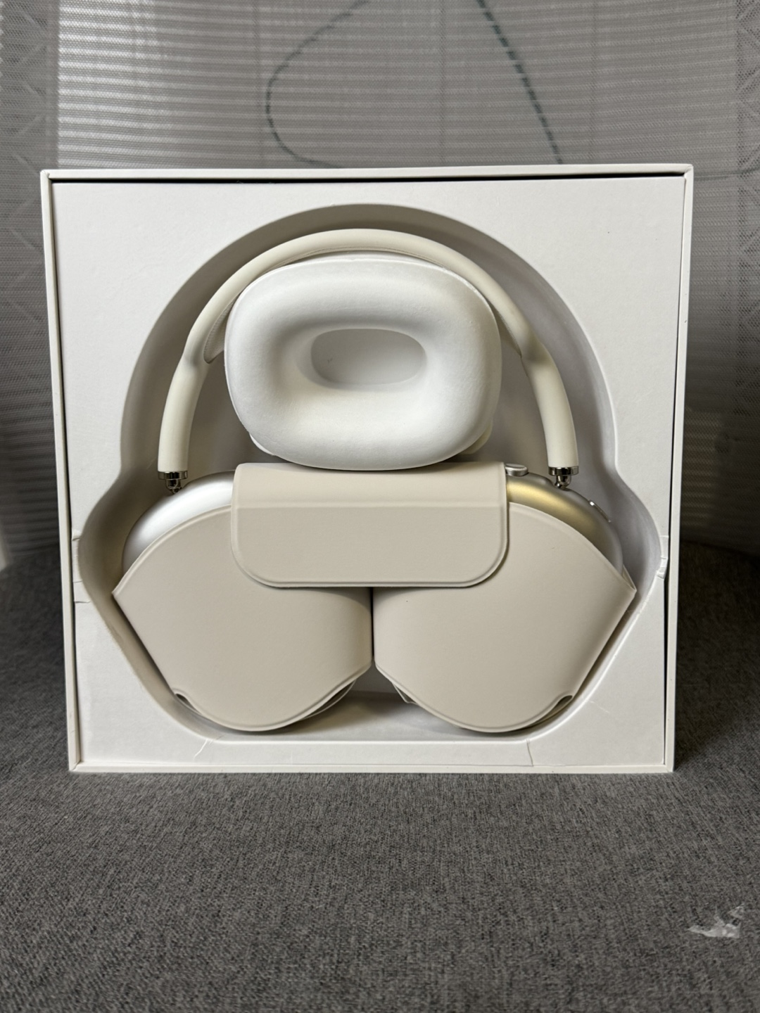 AirPods Pro Max 2 Headphones - Starlight (USB-C) - photo 4