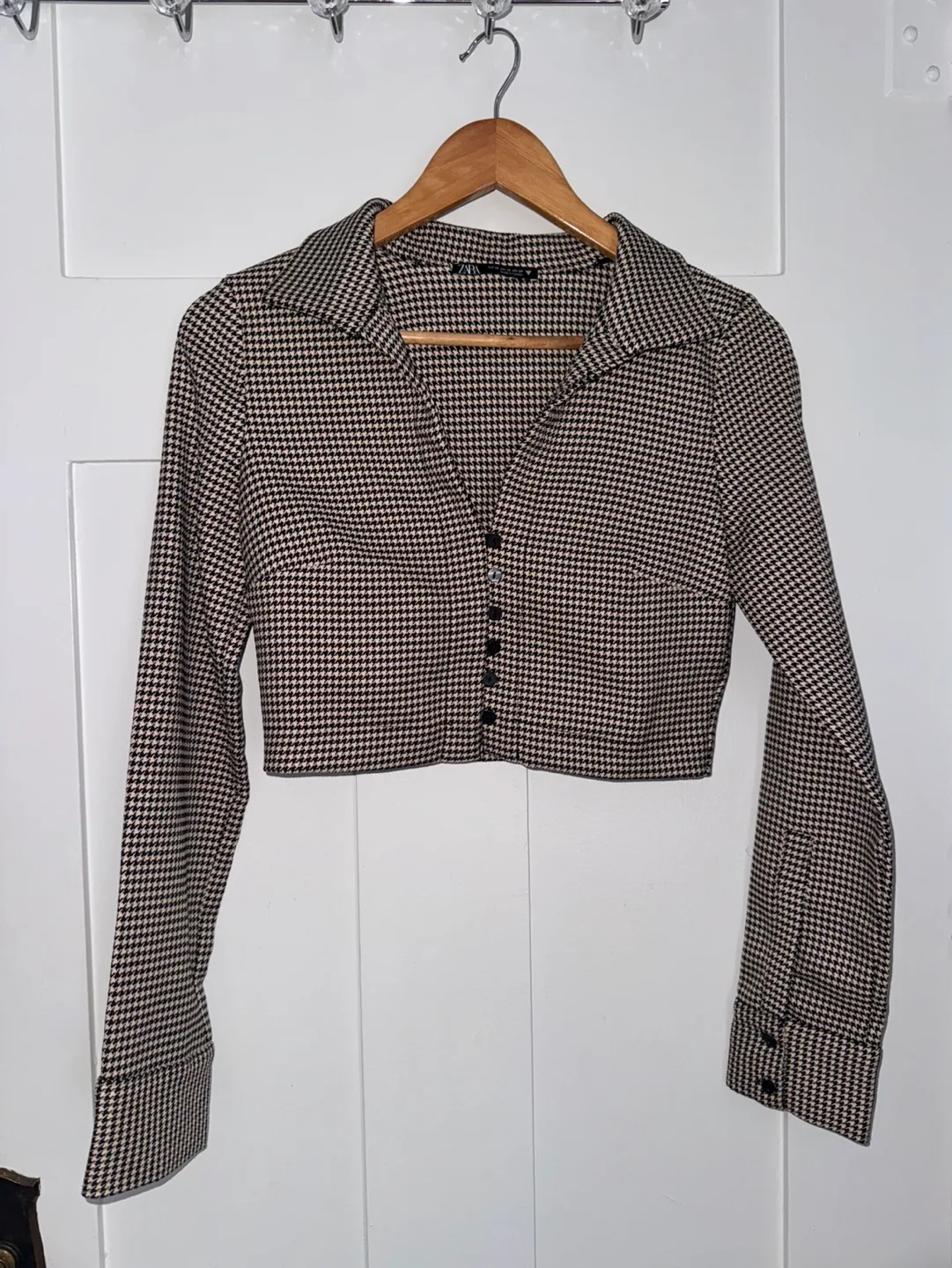 Zara Cropped Houndstooth Button-Down Shirt thumbnail