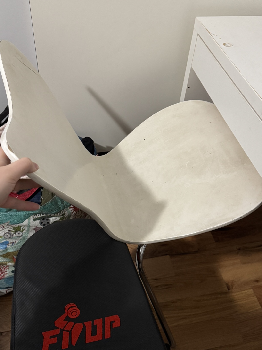 White IKEA MICKE Desk with Chair - photo 4