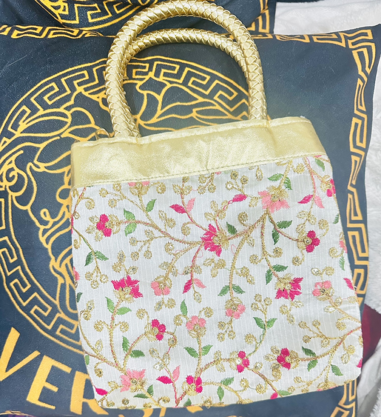 Elegant handcrafted  Embroidered Floral 💚 party Handbag - photo 3