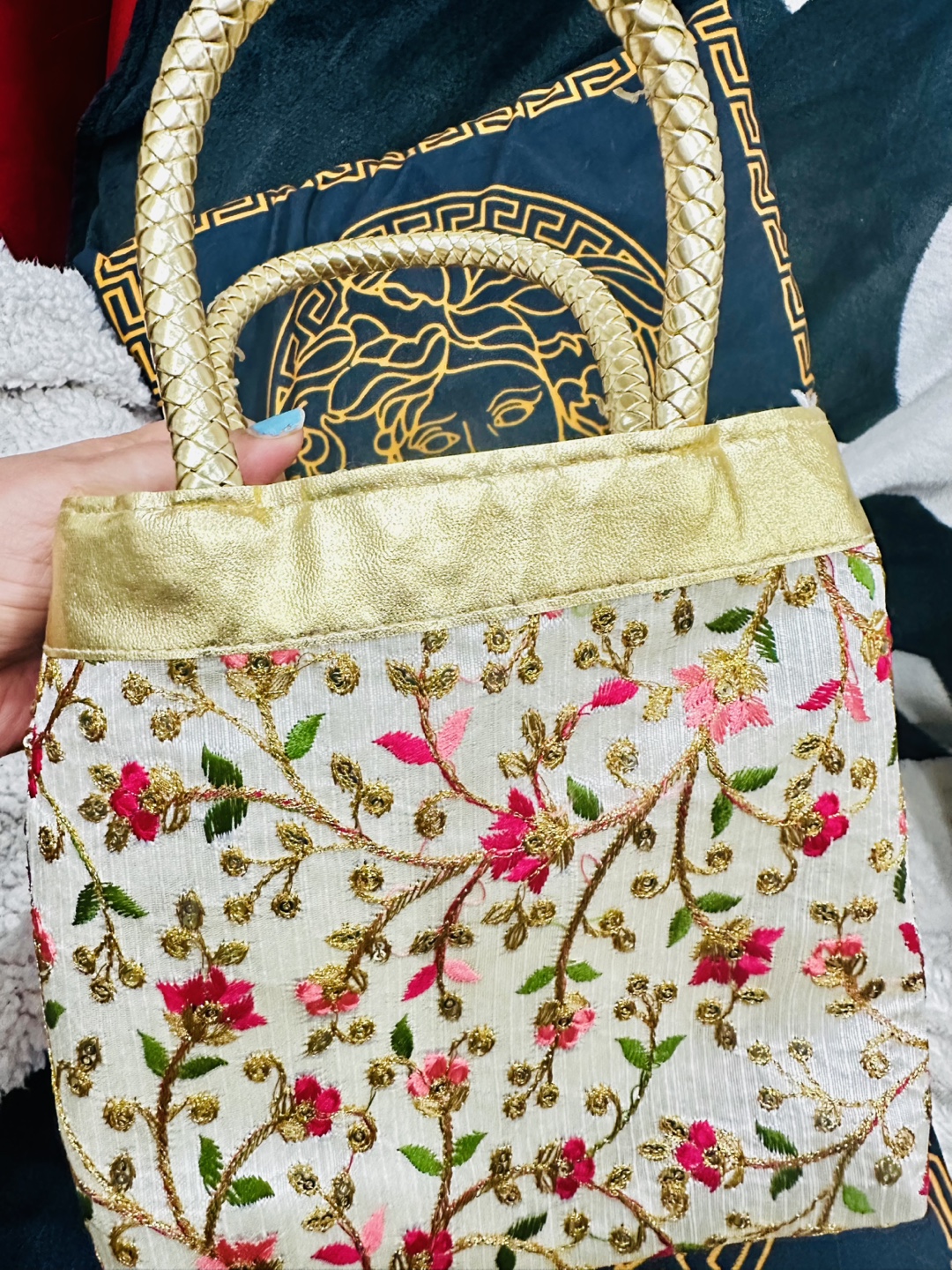 Elegant handcrafted  Embroidered Floral 💚 party Handbag - photo 2