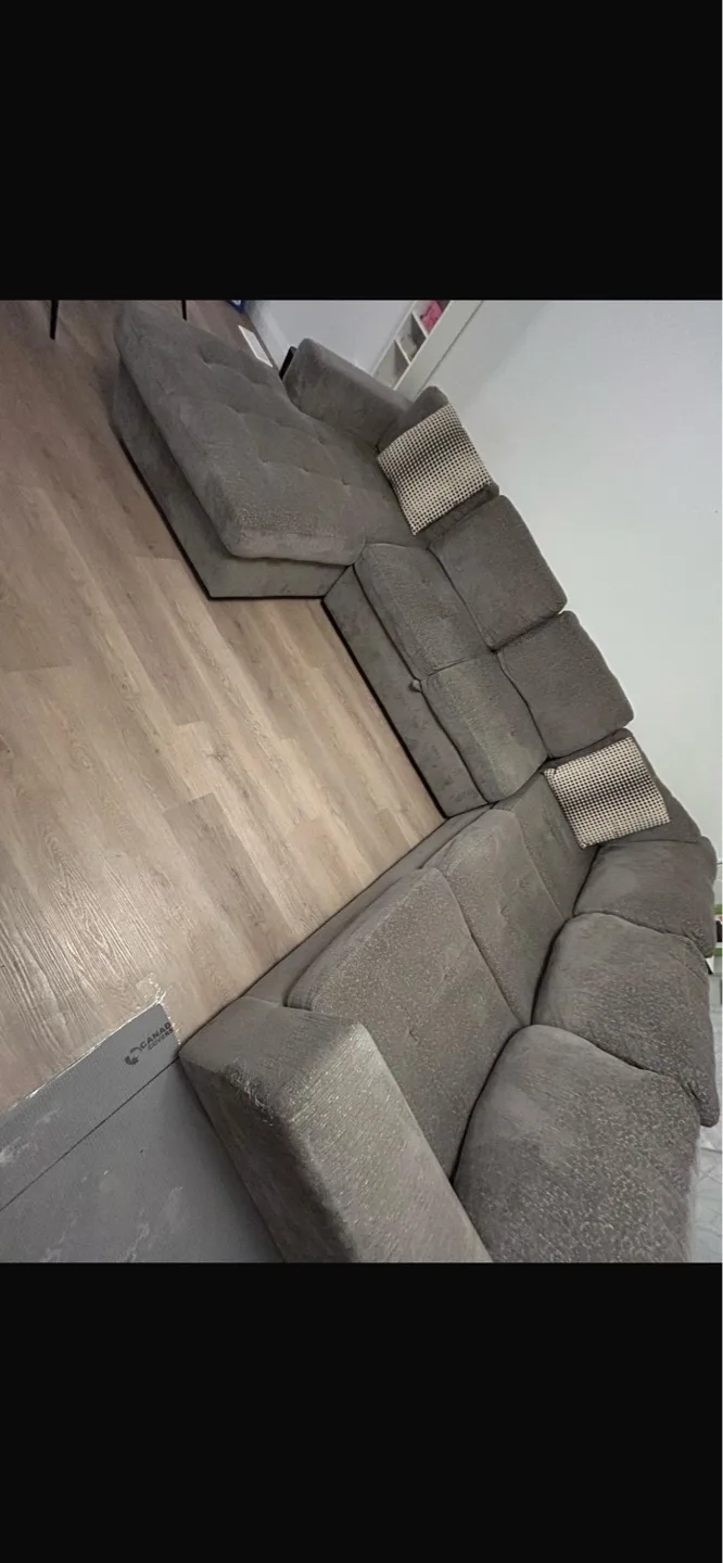 Grey U-Shaped Sectional Sofa with Storage Ottoman image indicator(2)