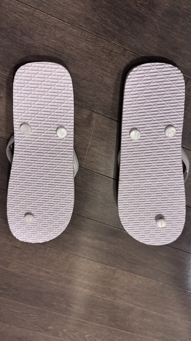 Watermelon Flip Flops Size 7/8 💚 - photo 2