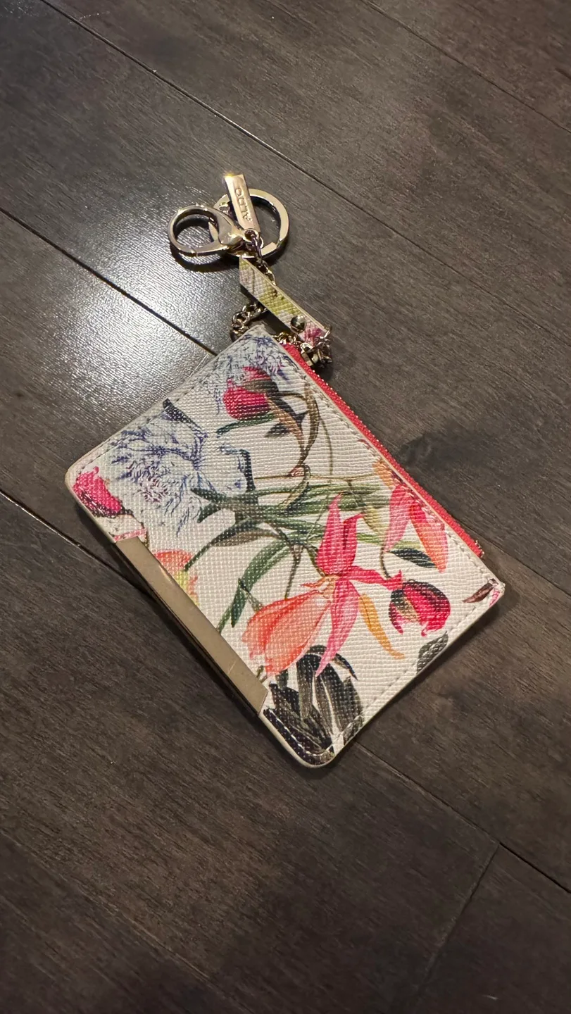 Floral Coin Purse with Keychain 💚 thumbnail