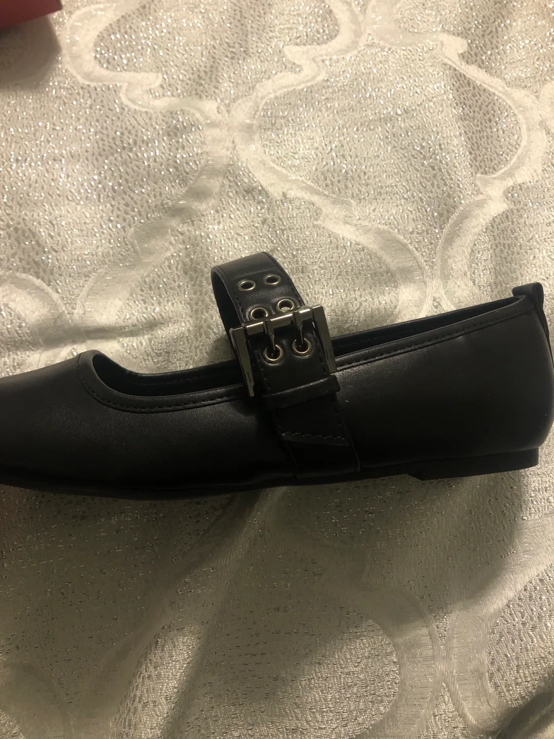 NEW IN BOX Black Buckle Flats - Size 8 1/2 image indicator(3)